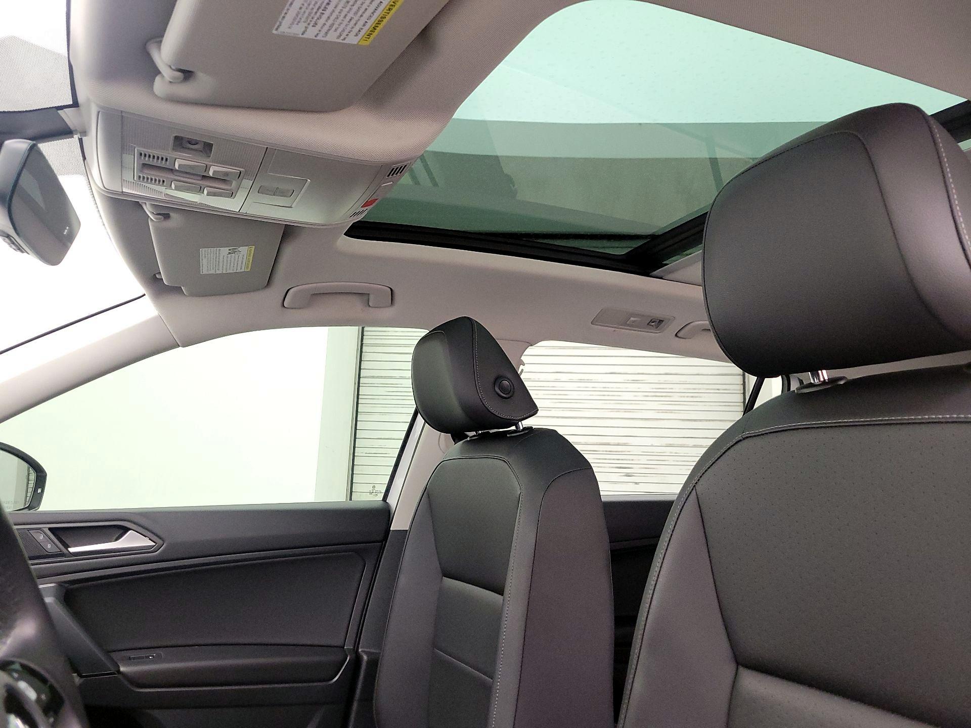 Thumbnail: 2019 Volkswagen Tiguan - 20