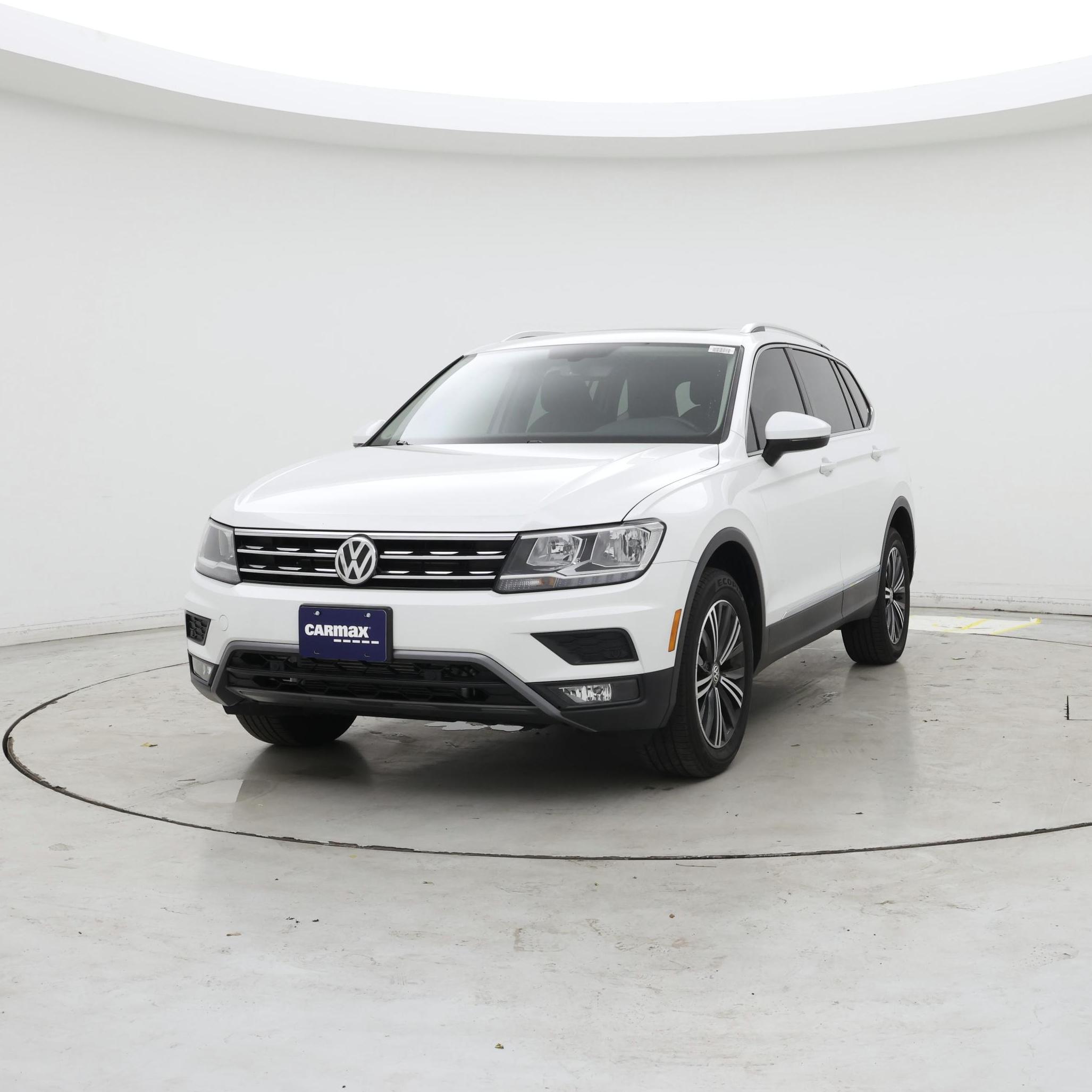 Thumbnail: 2019 Volkswagen Tiguan - 4