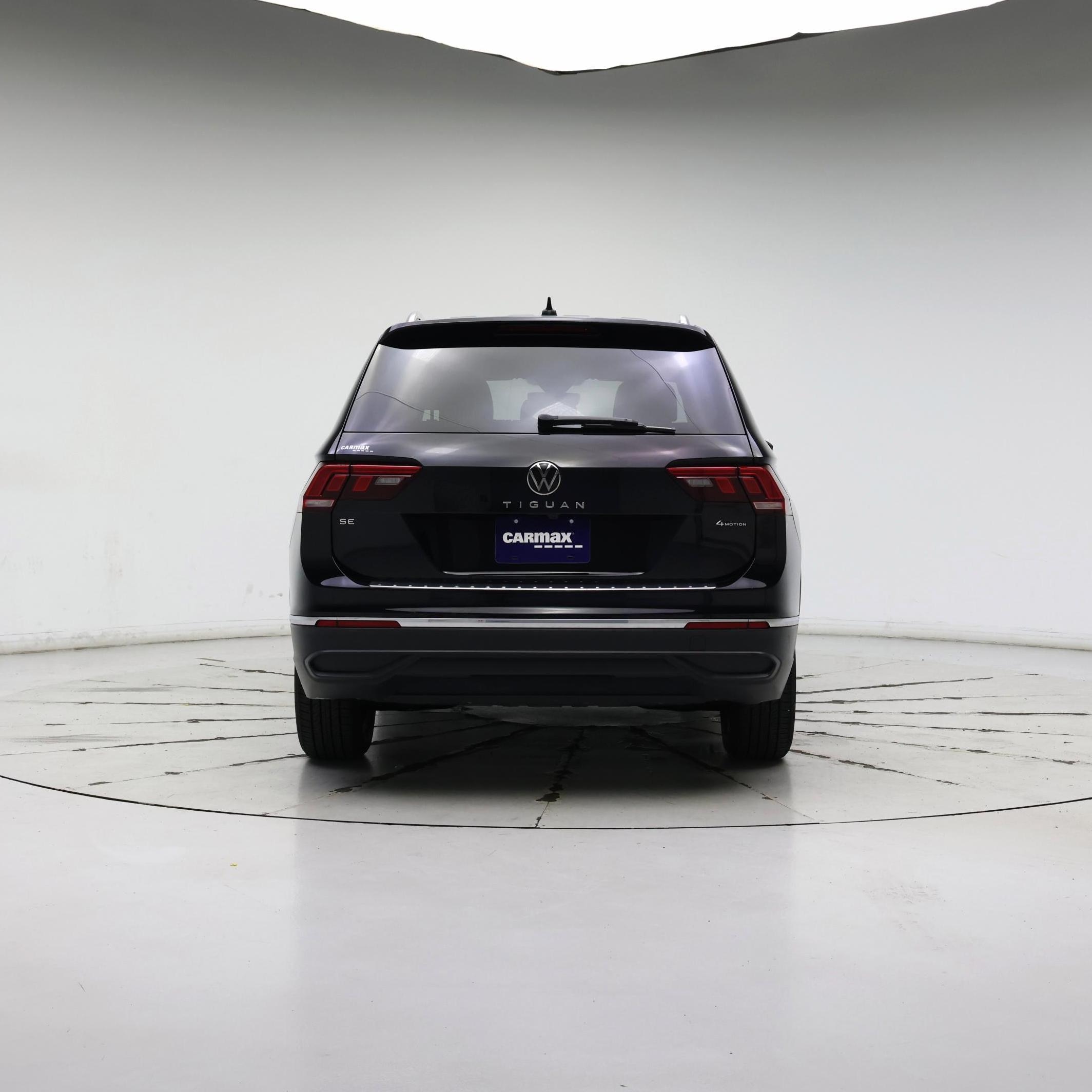Thumbnail: 2022 Volkswagen Tiguan - 6