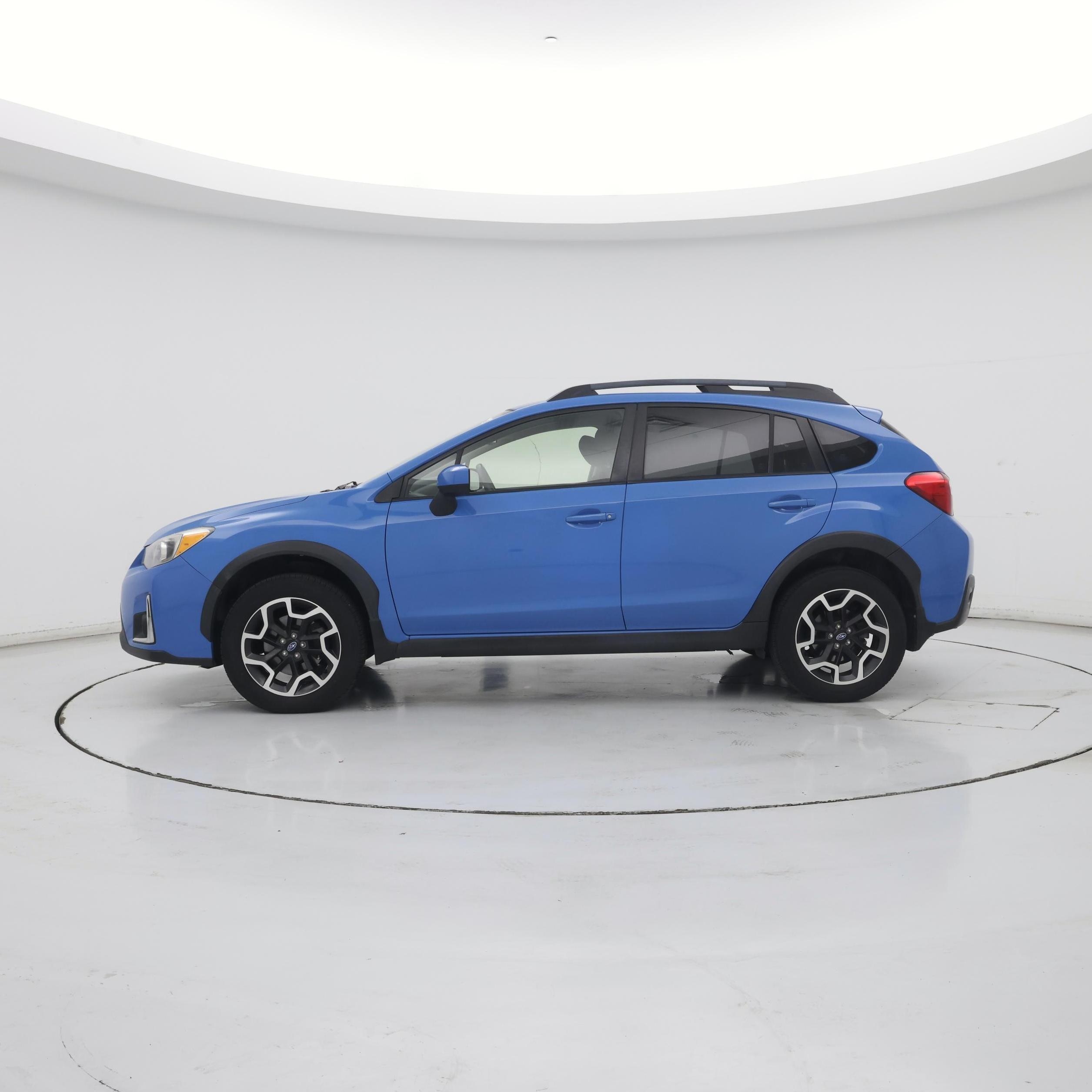 Thumbnail: 2016 Subaru XV Crosstrek - 3