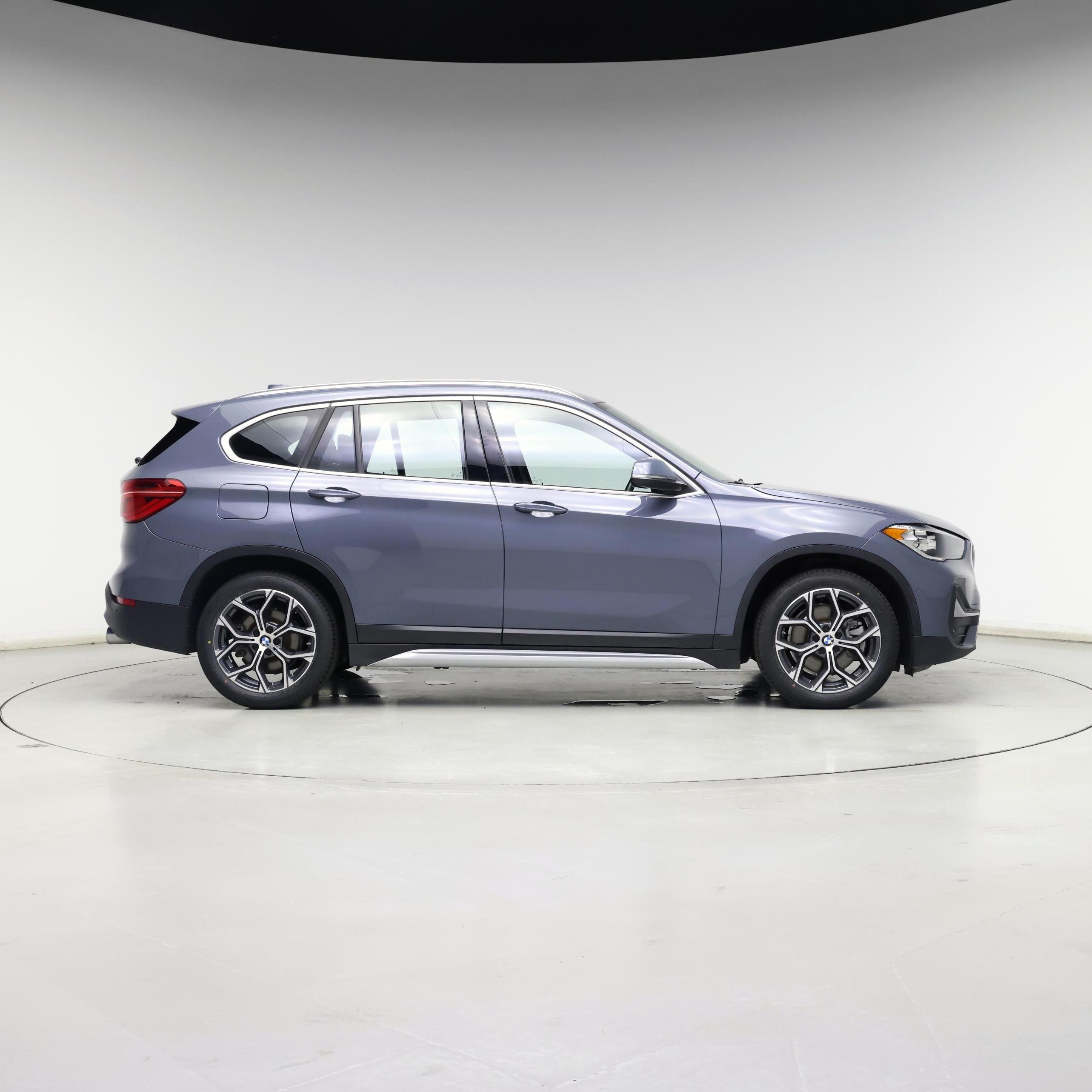 Thumbnail: 2021 BMW X1 - 7