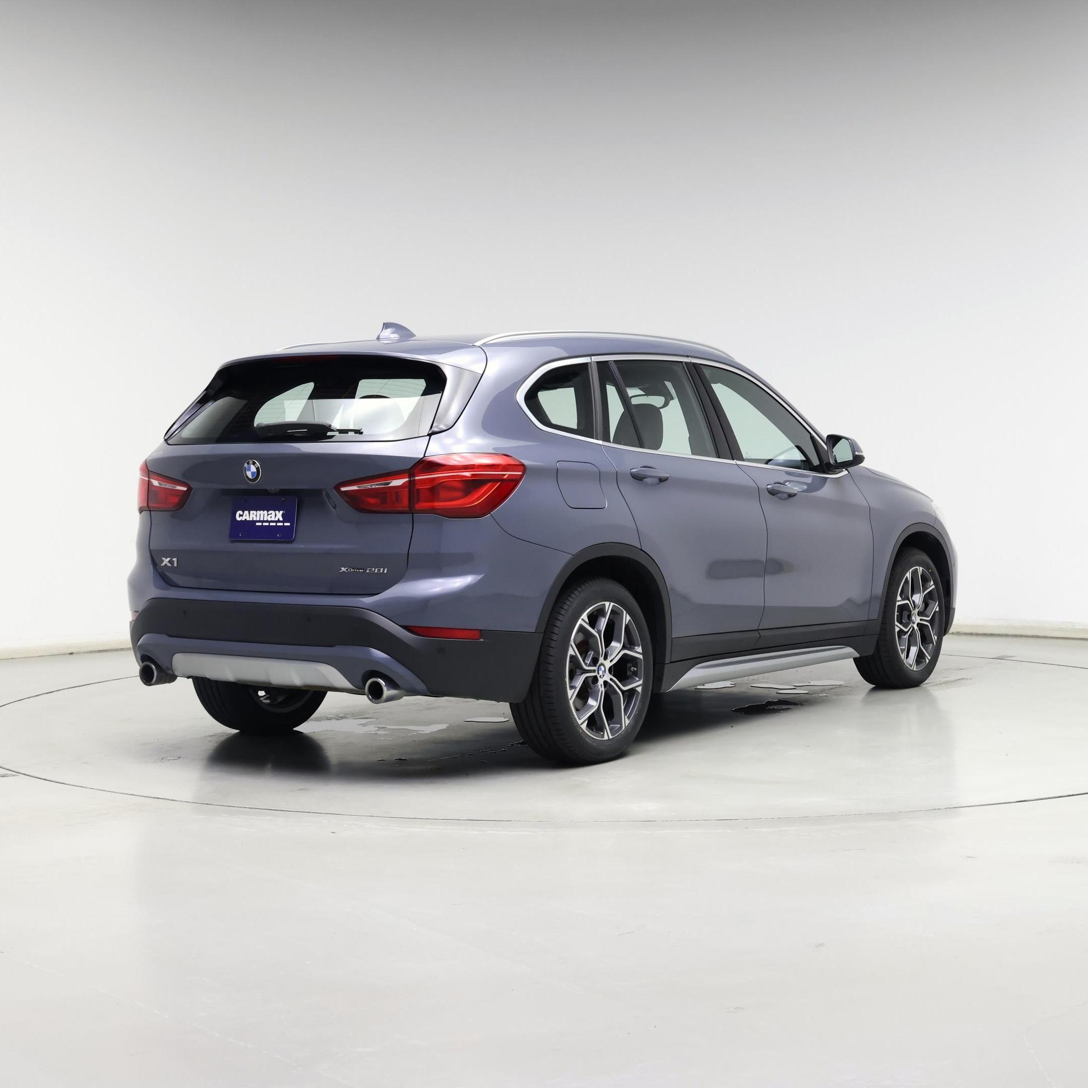 Thumbnail: 2021 BMW X1 - 8