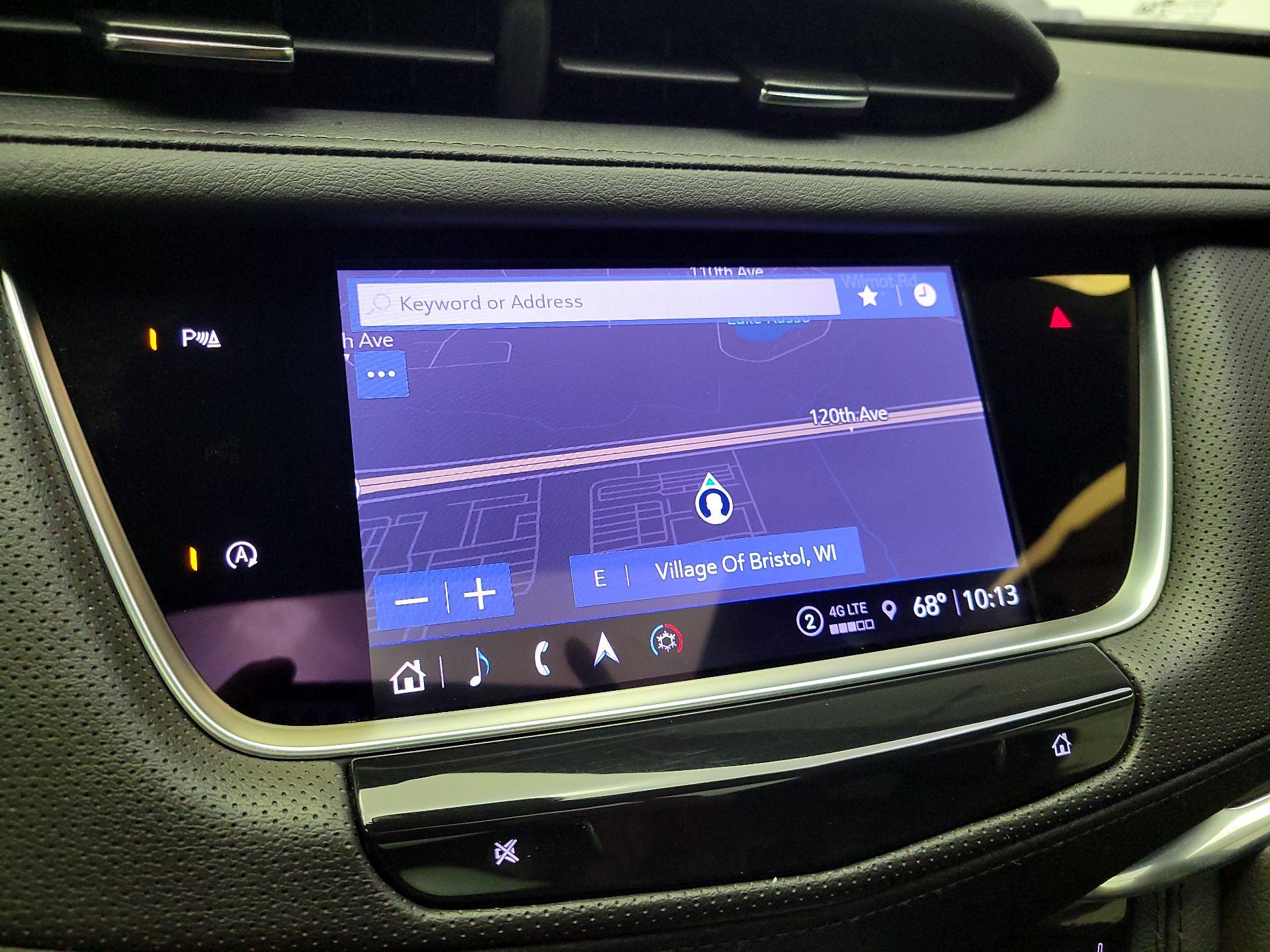 Thumbnail: 2023 Cadillac XT5 - 14