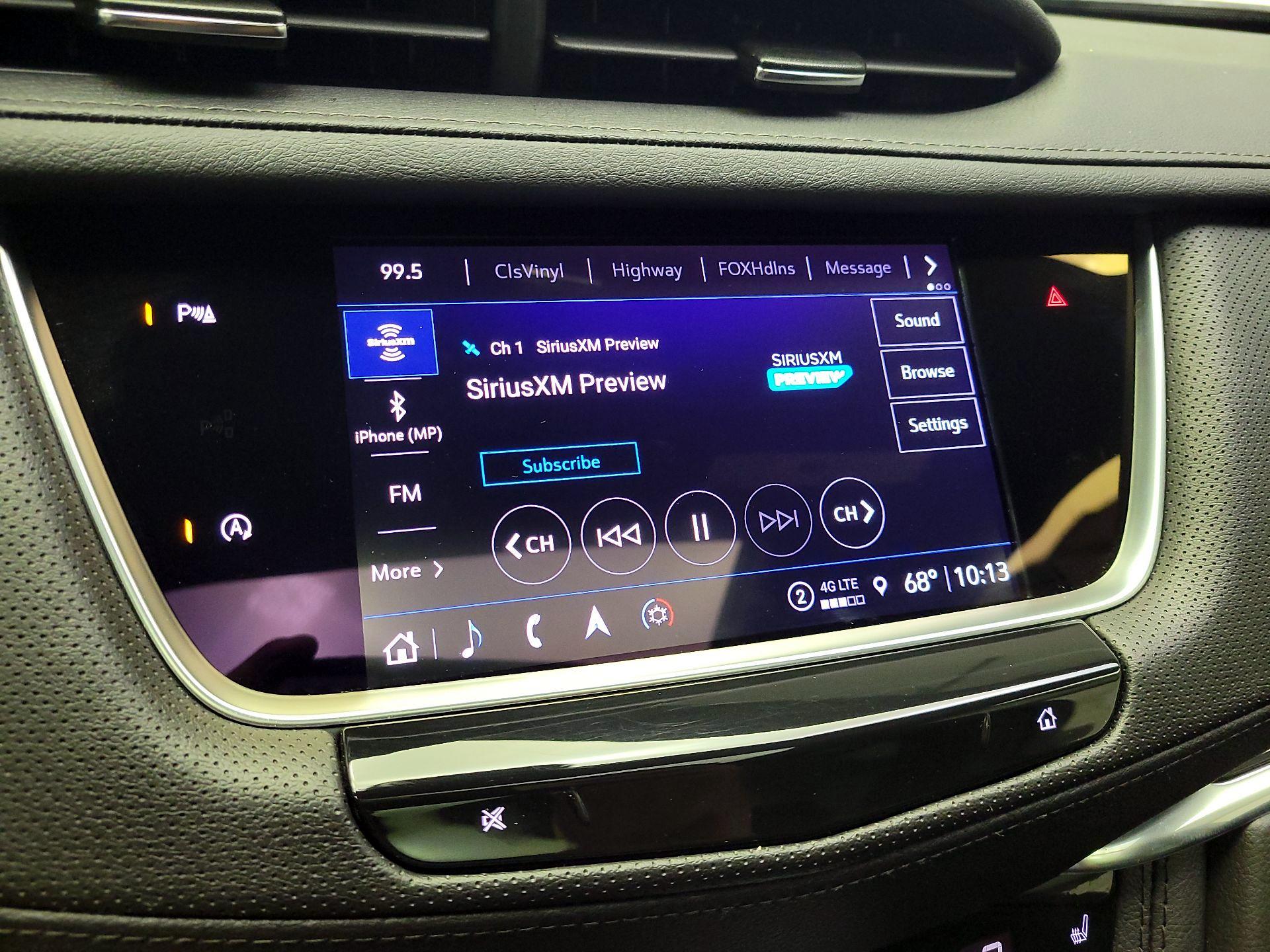 Thumbnail: 2023 Cadillac XT5 - 16