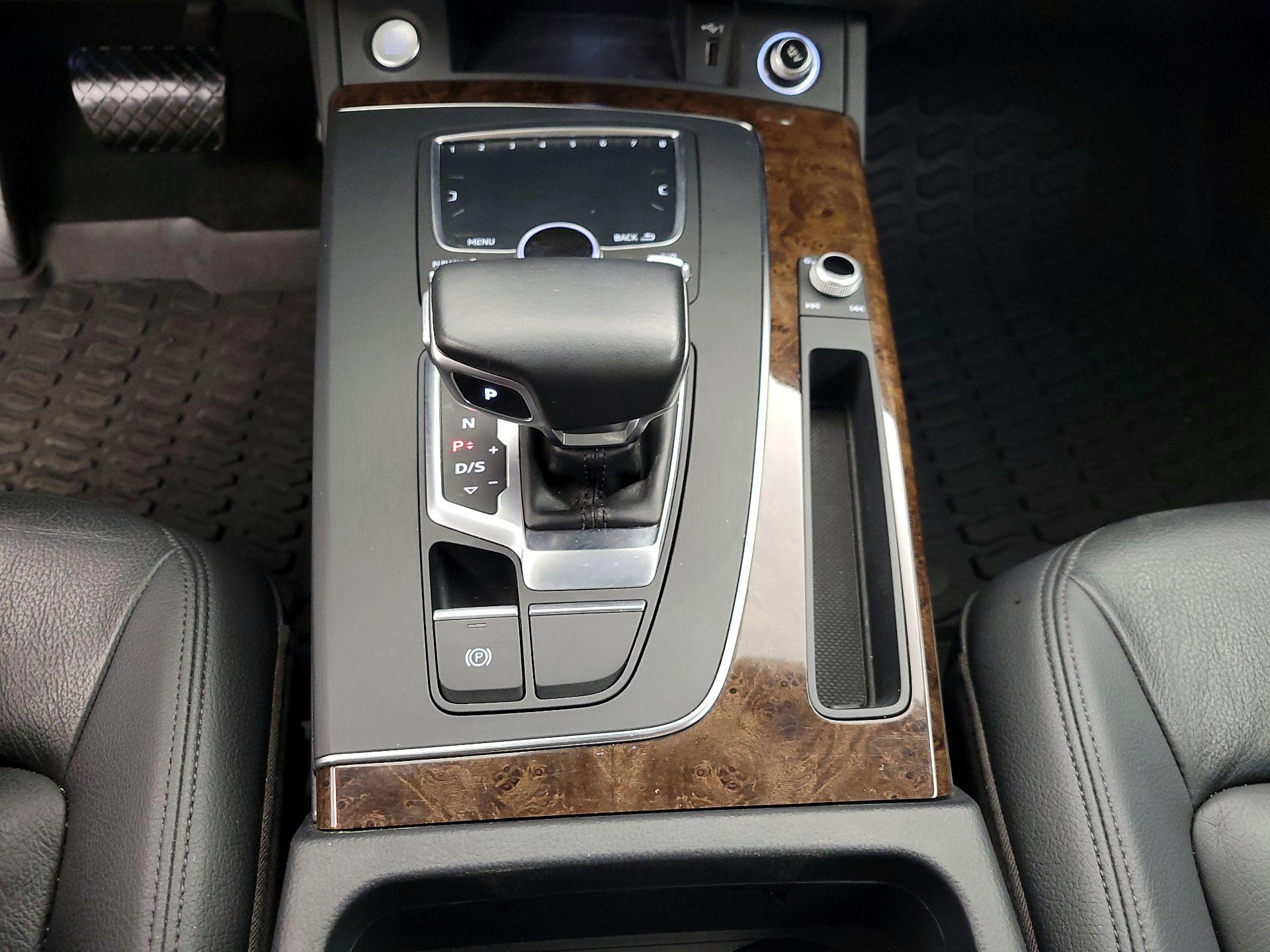 Thumbnail: 2018 Audi Q5 - 18