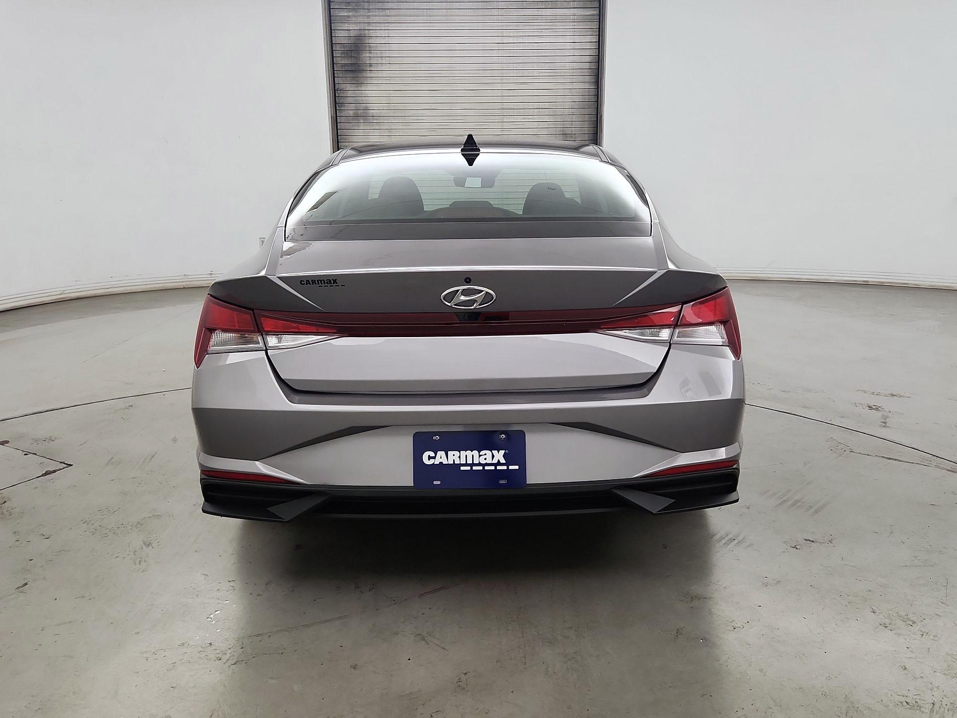 Thumbnail: 2022 Hyundai Elantra - 6