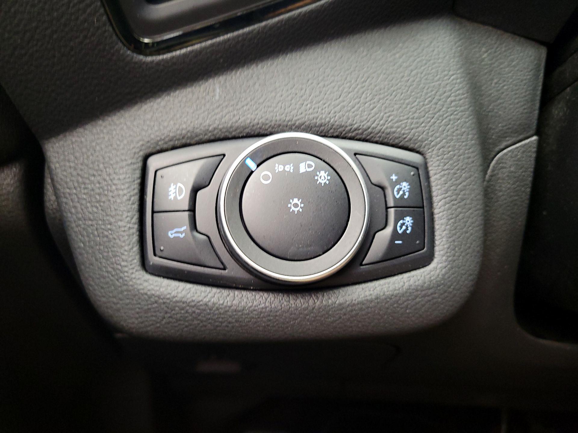 Thumbnail: 2018 Ford Escape - 13