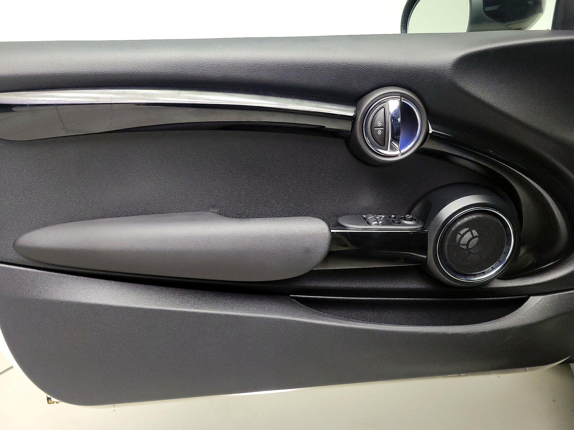 Thumbnail: 2021 MINI Cooper Hardtop - 12