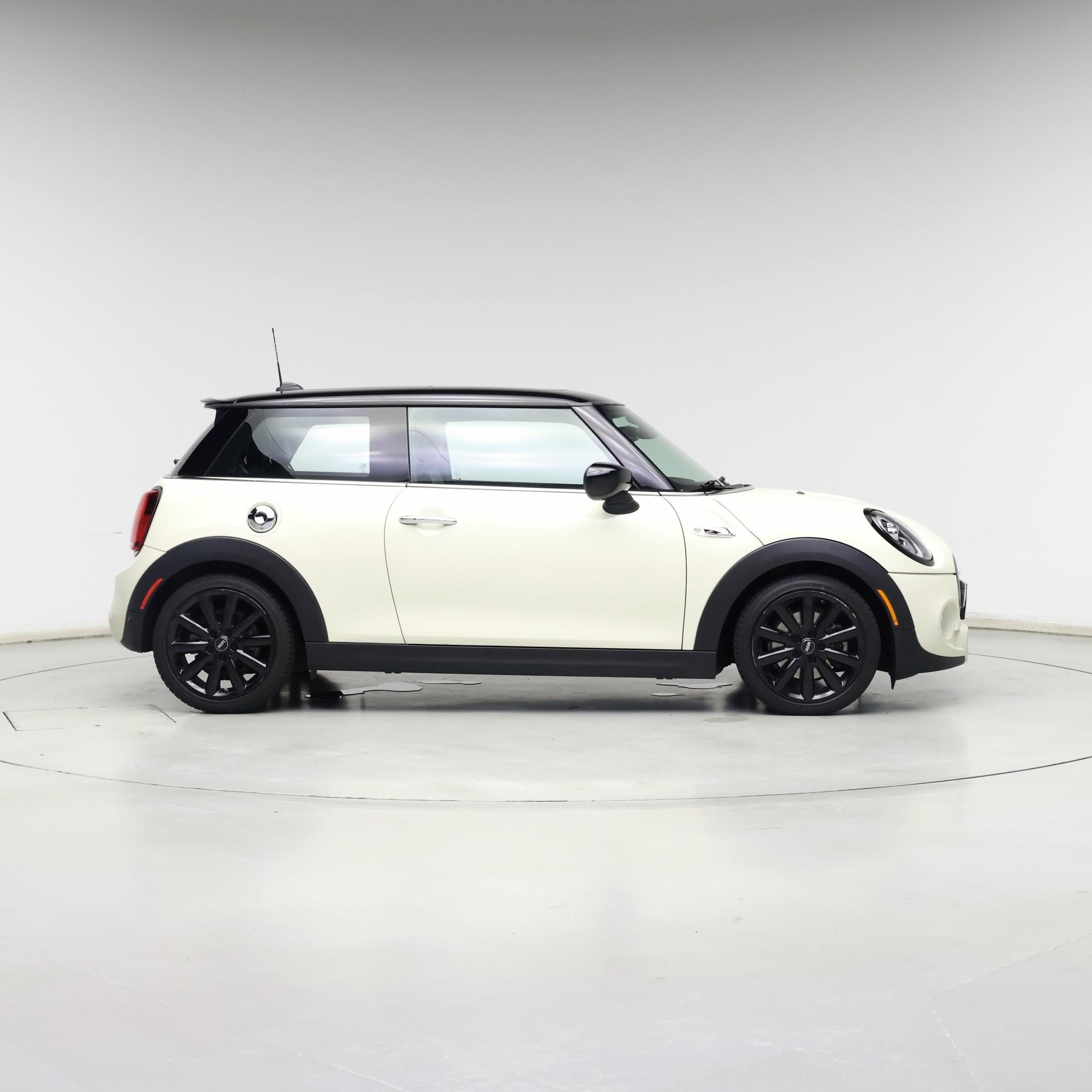 Thumbnail: 2021 MINI Cooper Hardtop - 7