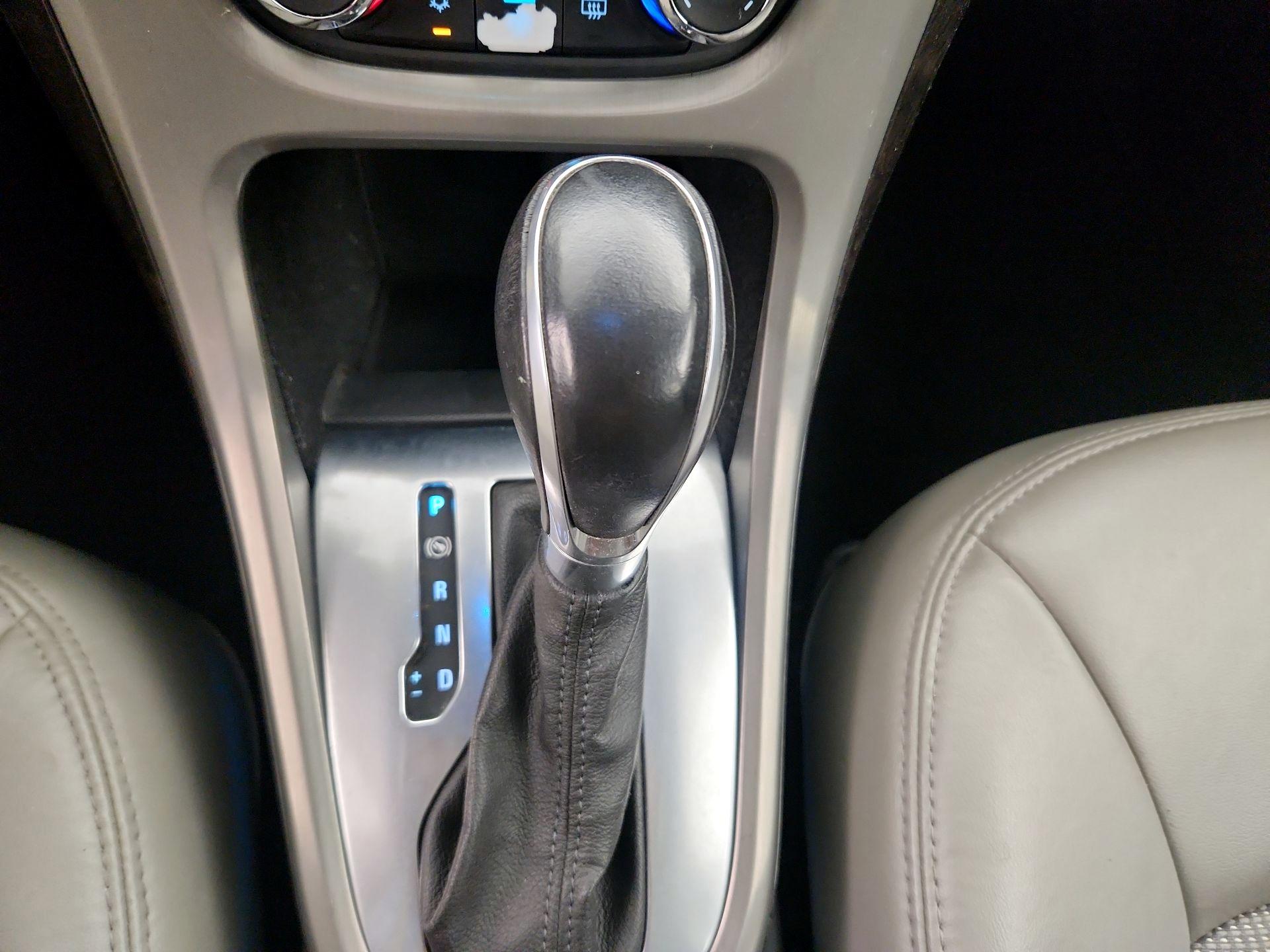 Thumbnail: 2015 Buick Verano - 18