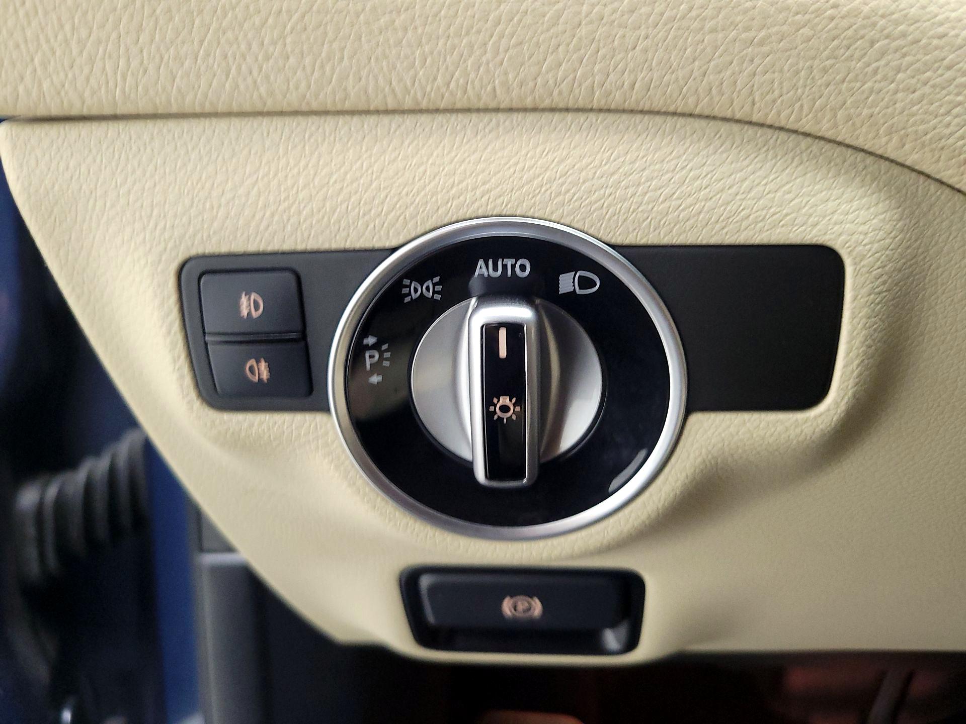 Thumbnail: 2019 Mercedes-Benz GLA - 13