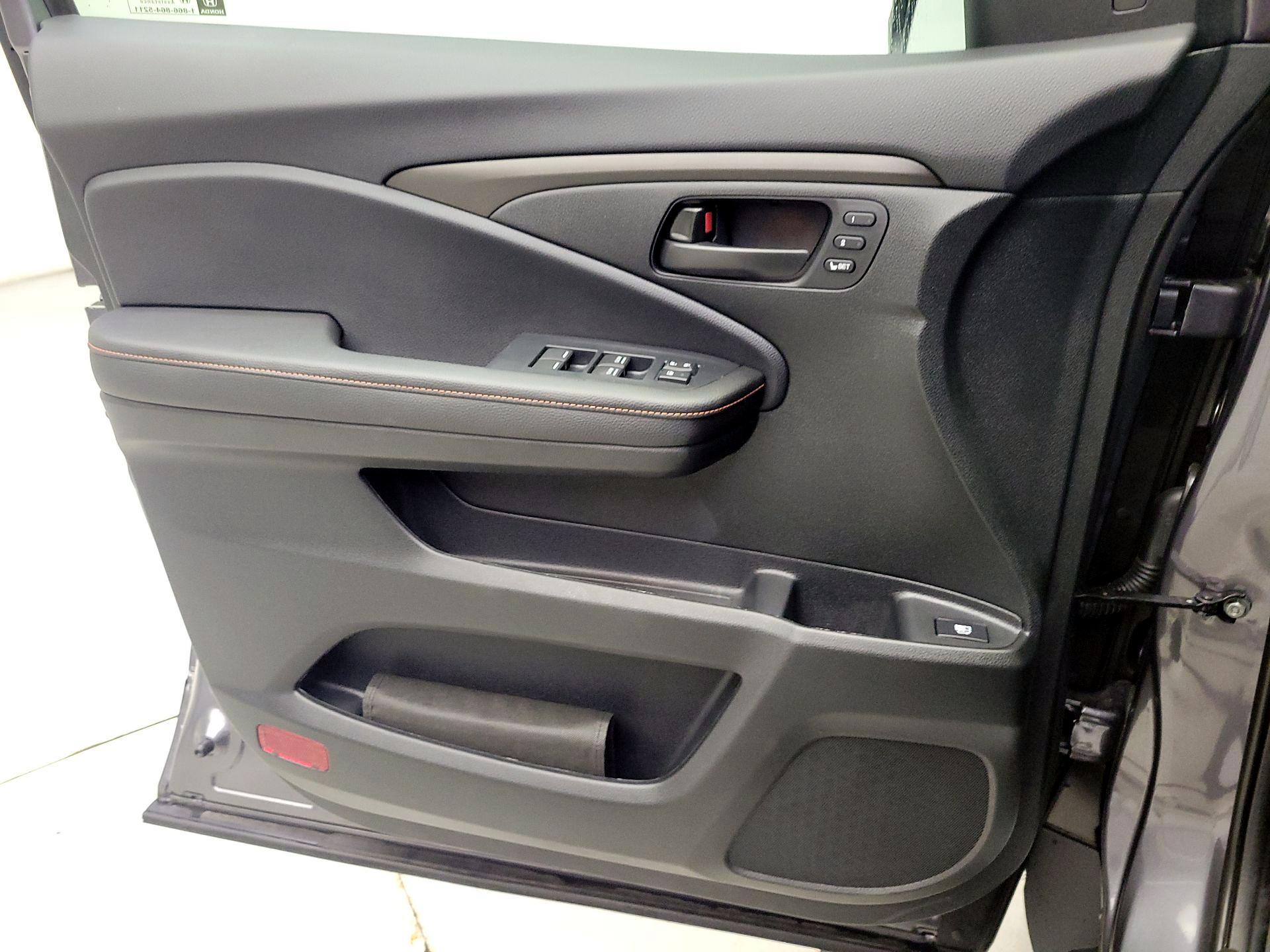 Thumbnail: 2025 Honda Ridgeline - 12