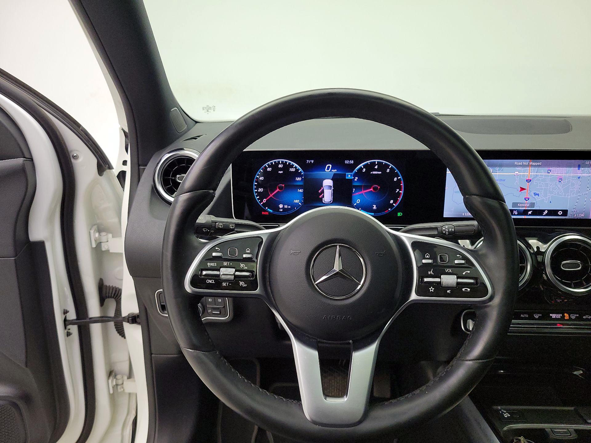 Thumbnail: 2021 Mercedes-Benz GLA - 10