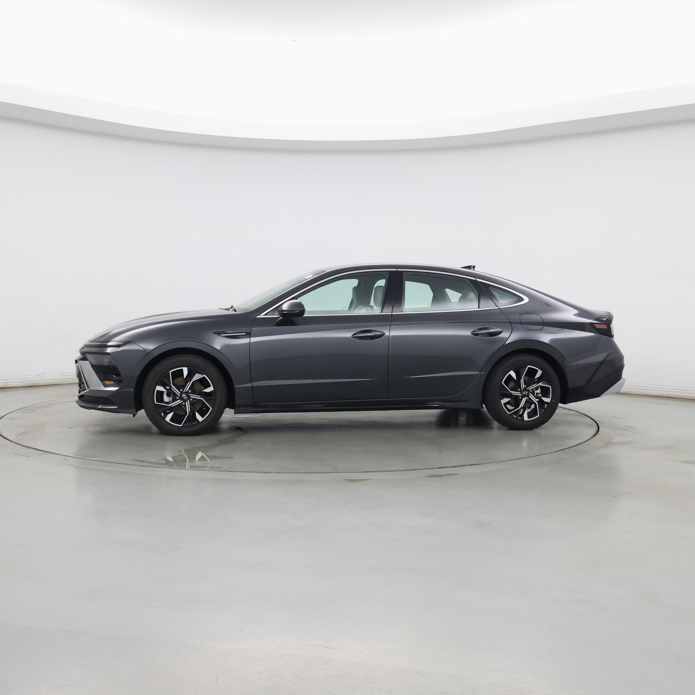 Thumbnail: 2025 Hyundai Sonata - 3
