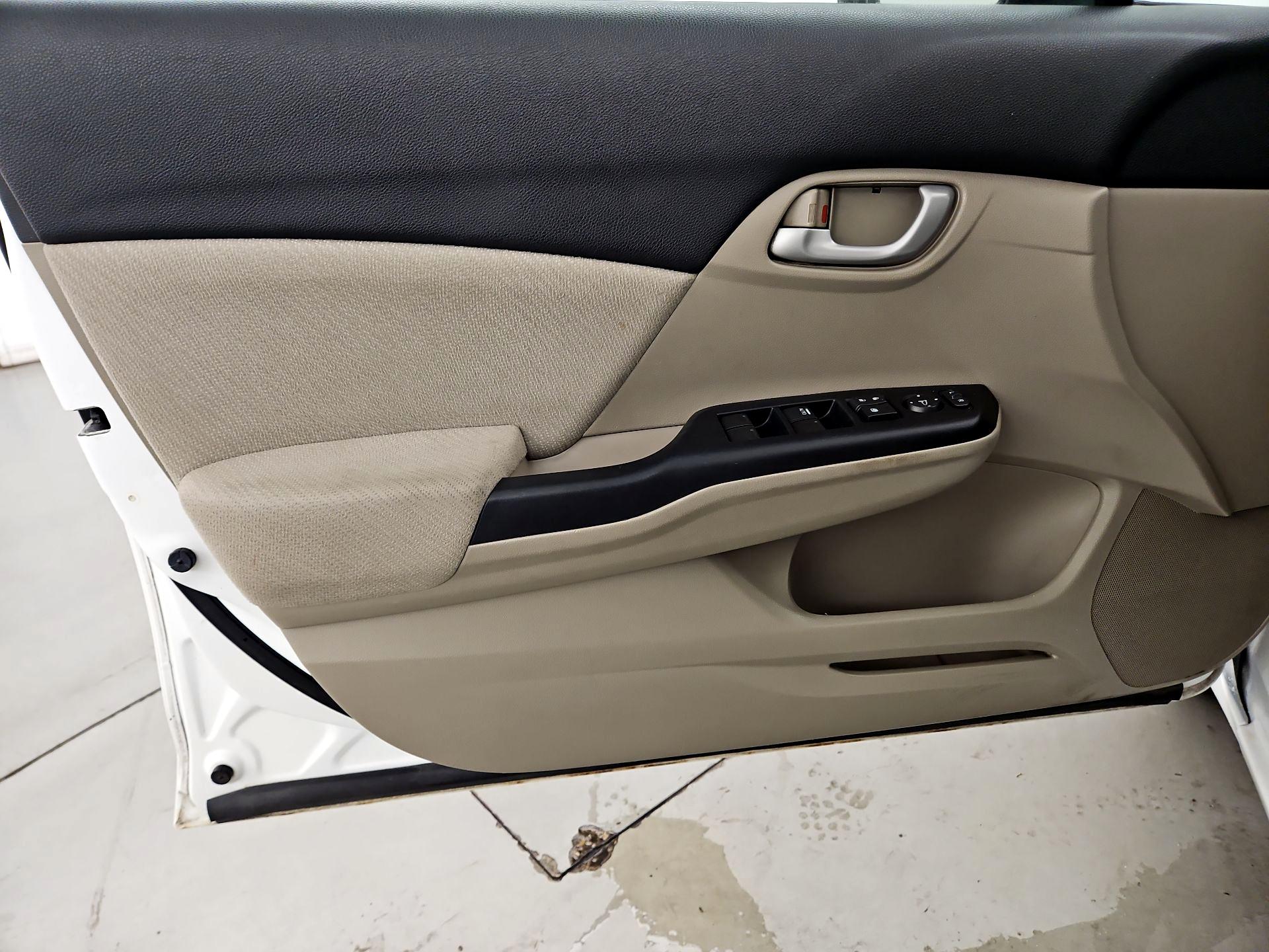 Thumbnail: 2013 Honda Civic - 12