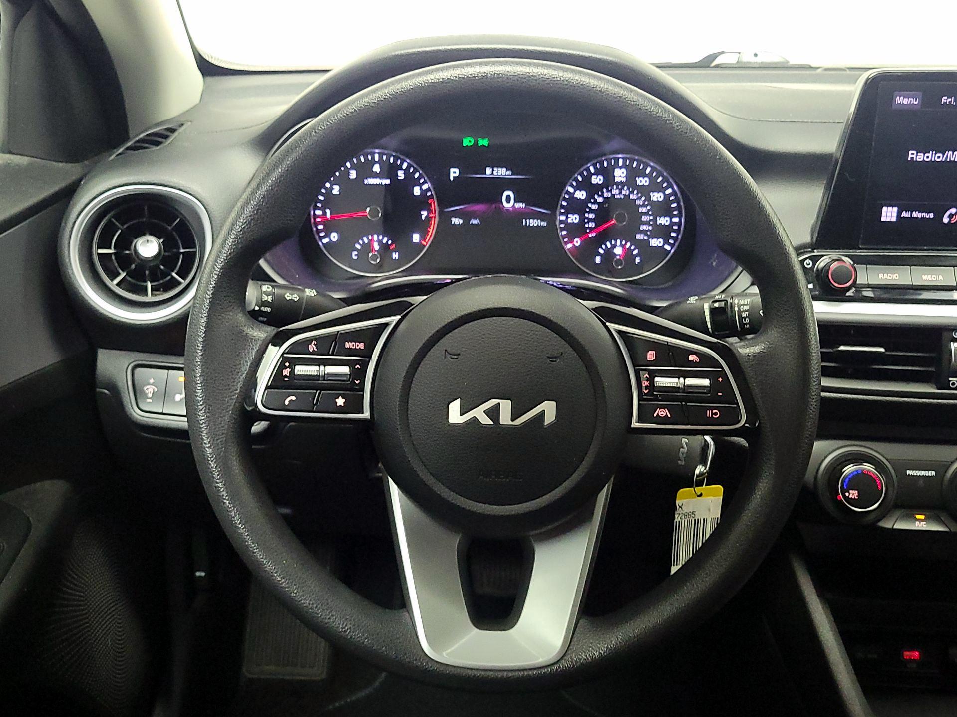 Thumbnail: 2023 Kia Forte - 10