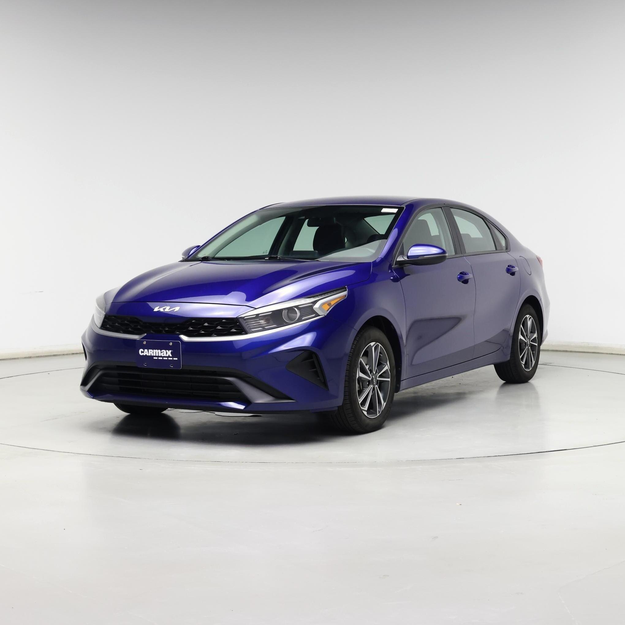 Thumbnail: 2023 Kia Forte - 4