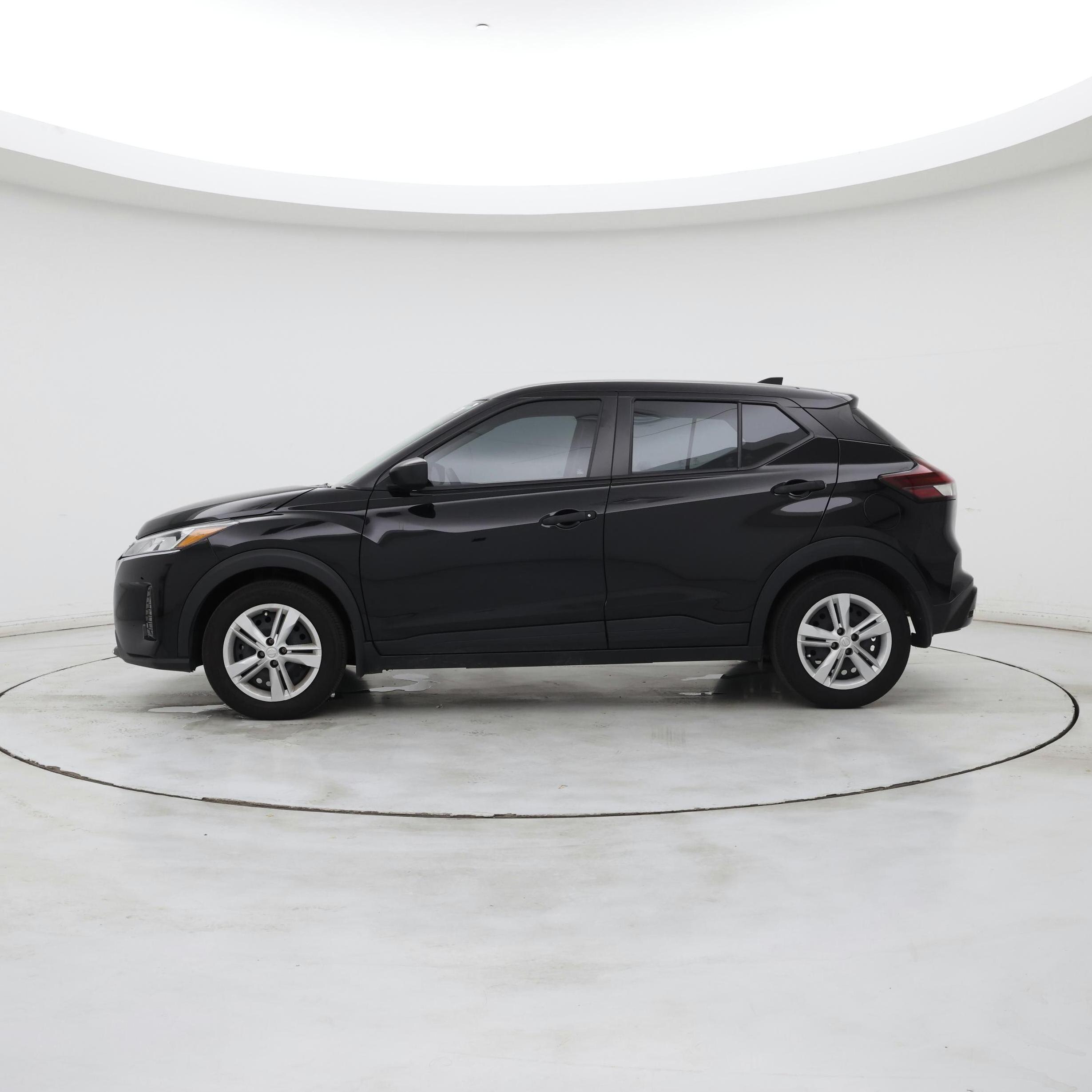 Thumbnail: 2024 Nissan Kicks - 3