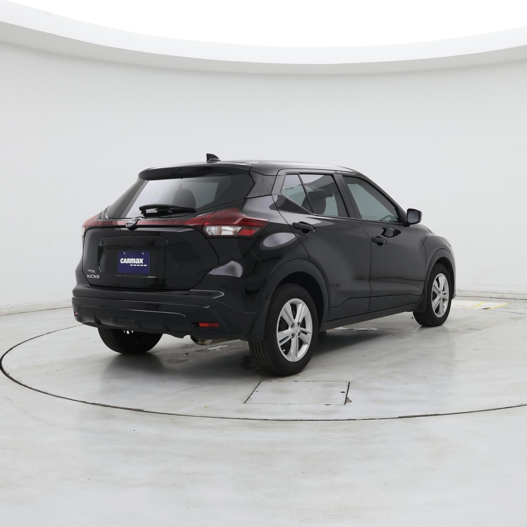 Thumbnail: 2024 Nissan Kicks - 8