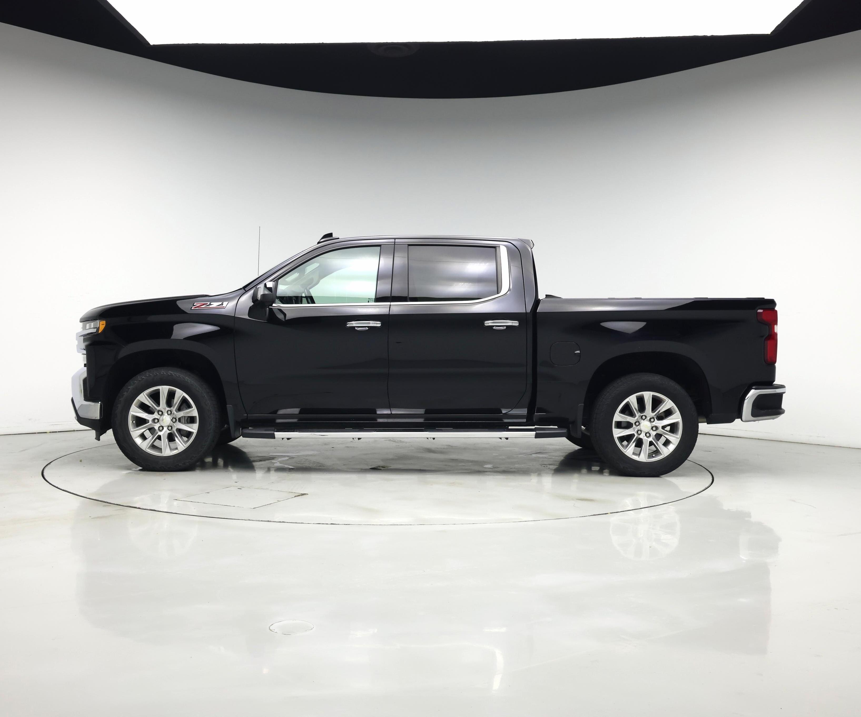 Thumbnail: 2020 Chevrolet Silverado 1500 - 3