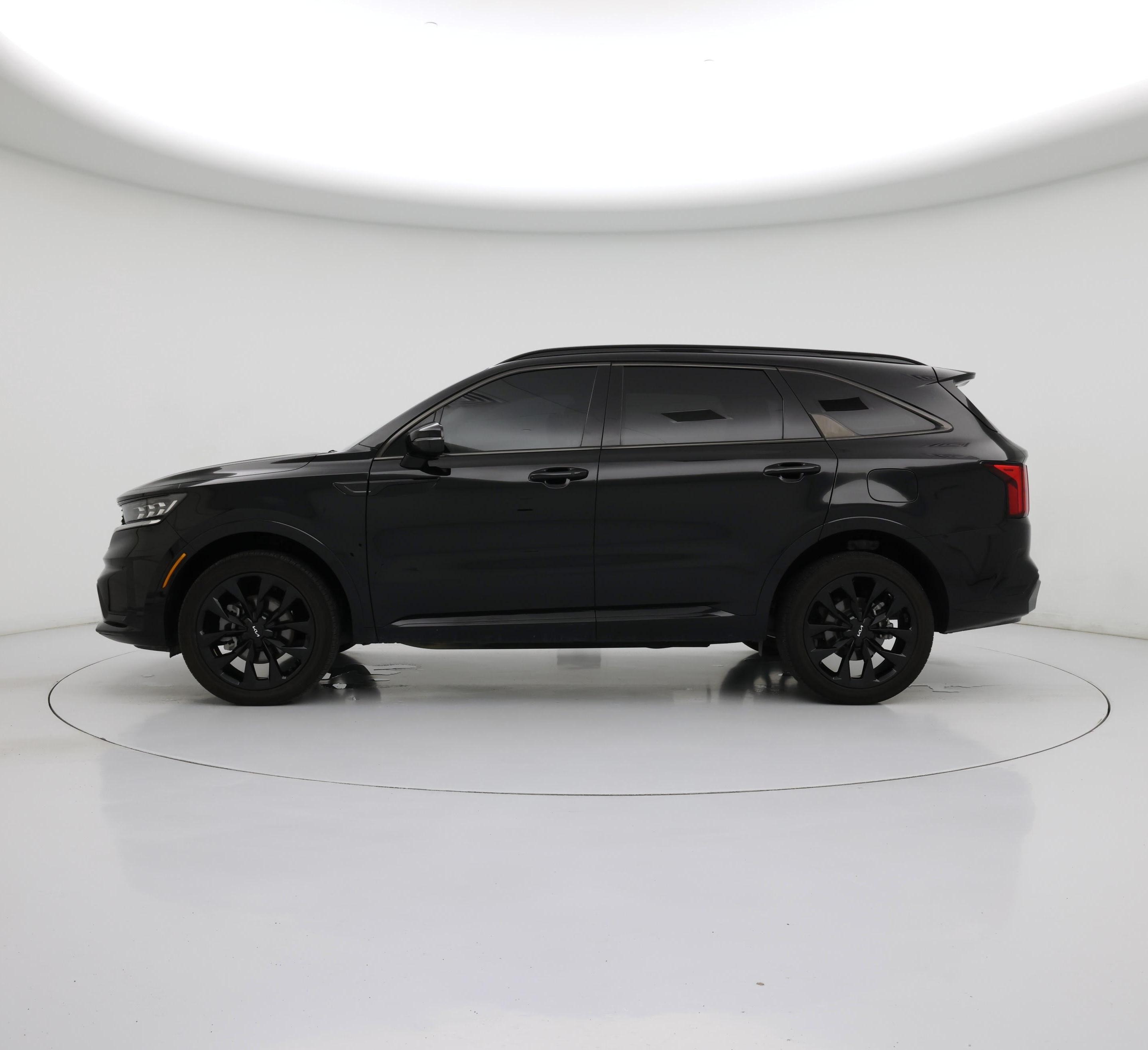 Thumbnail: 2023 Kia Sorento - 3