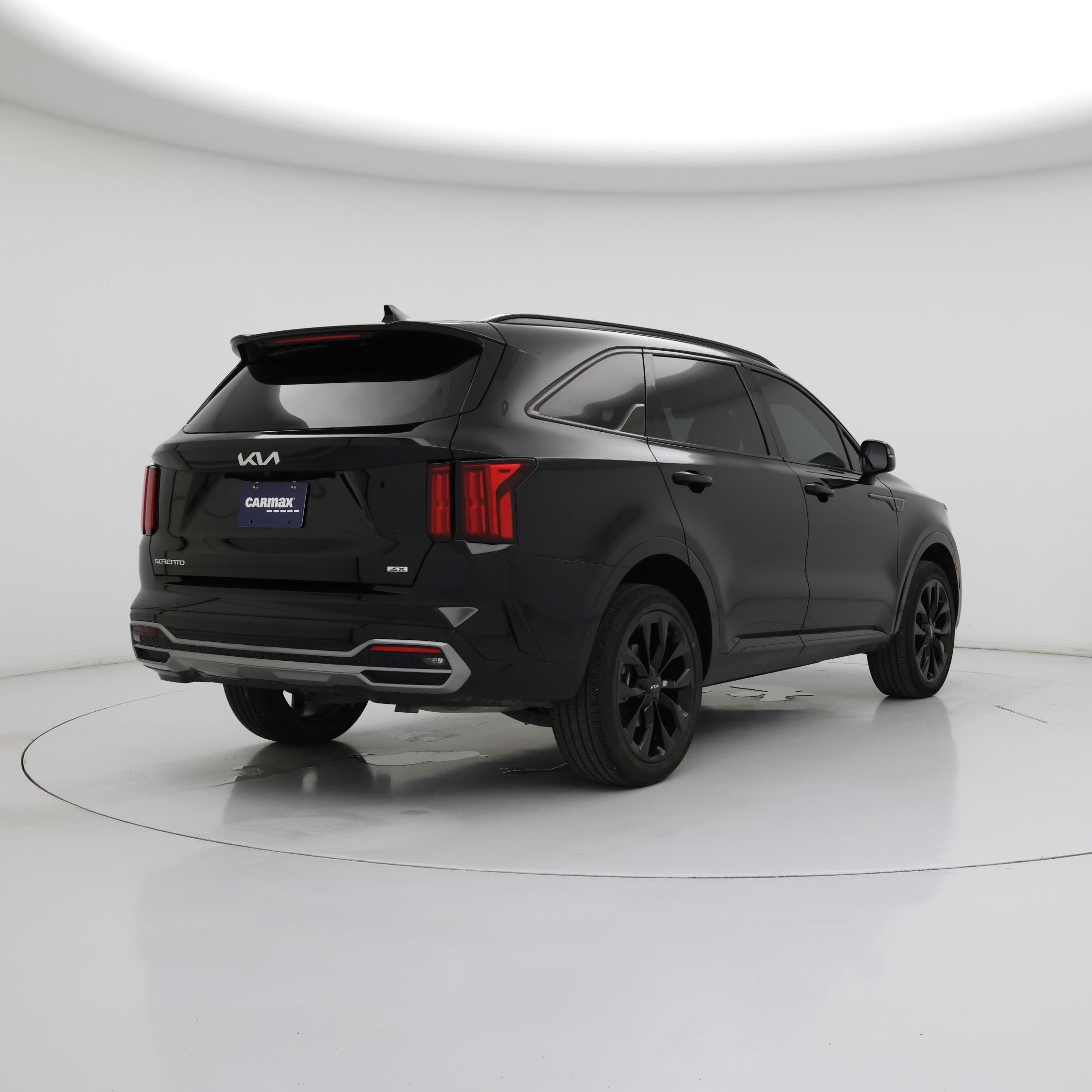 Thumbnail: 2023 Kia Sorento - 8