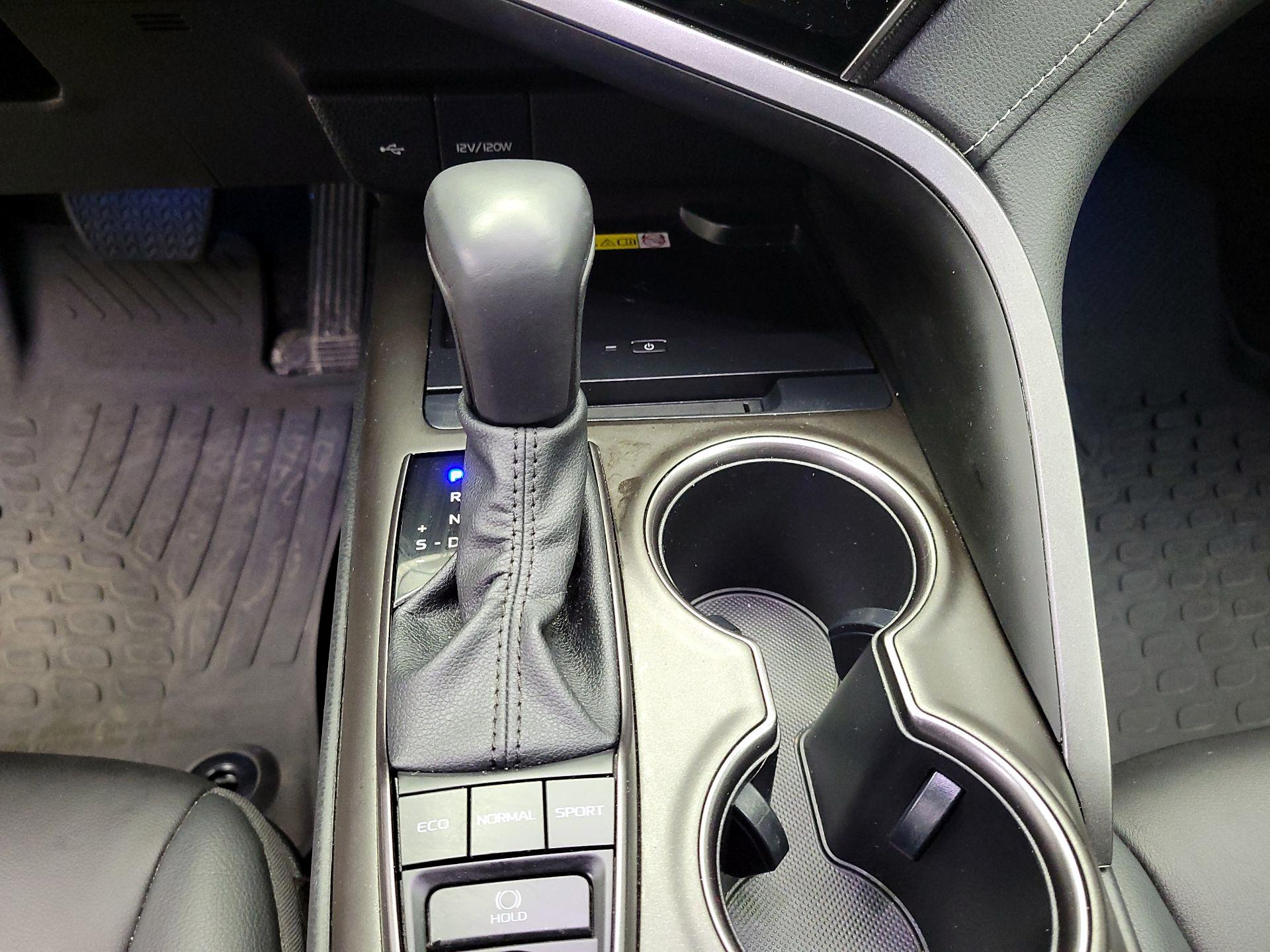 Thumbnail: 2023 Toyota Camry - 17