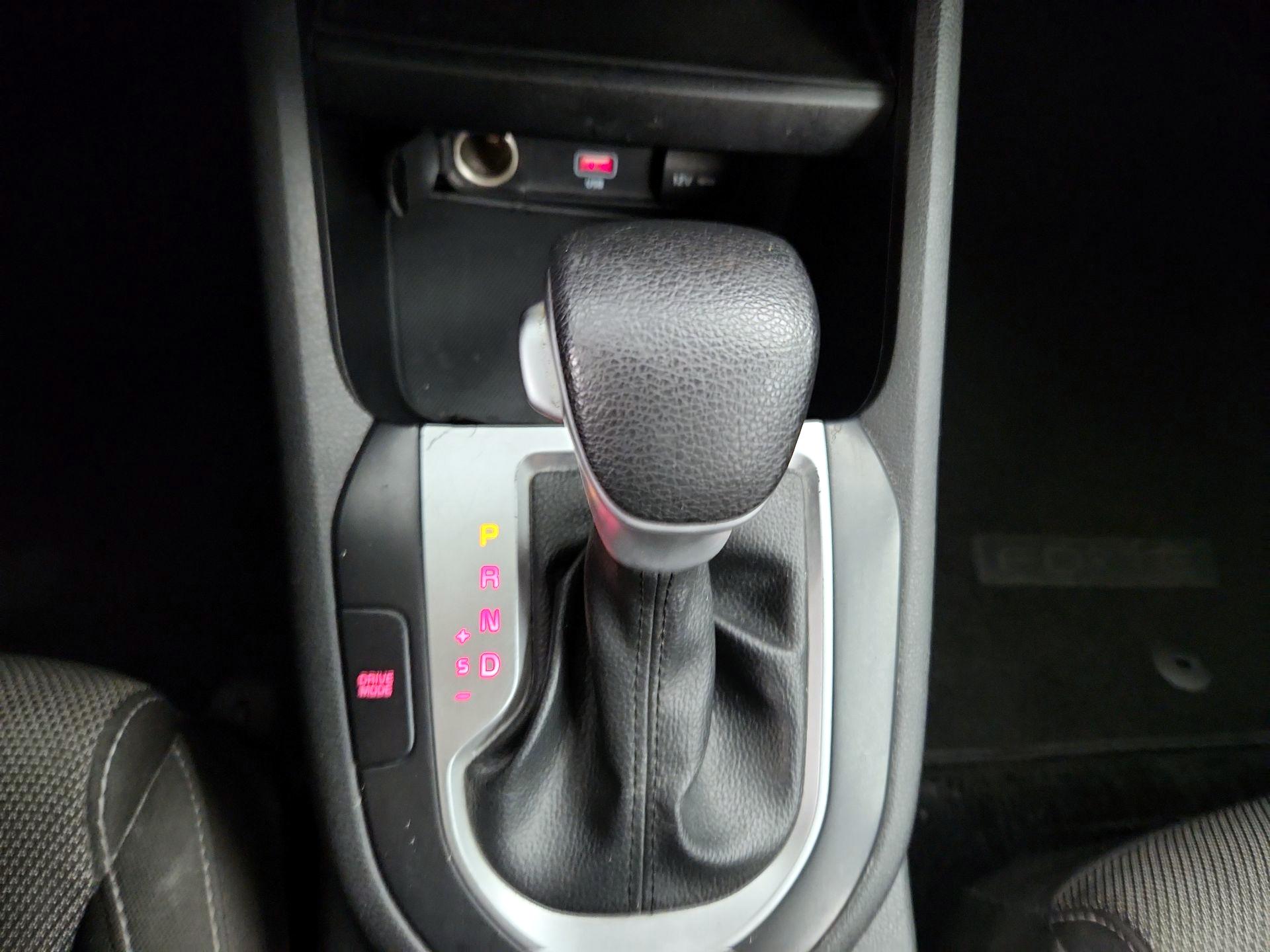 Thumbnail: 2023 Kia Forte - 17