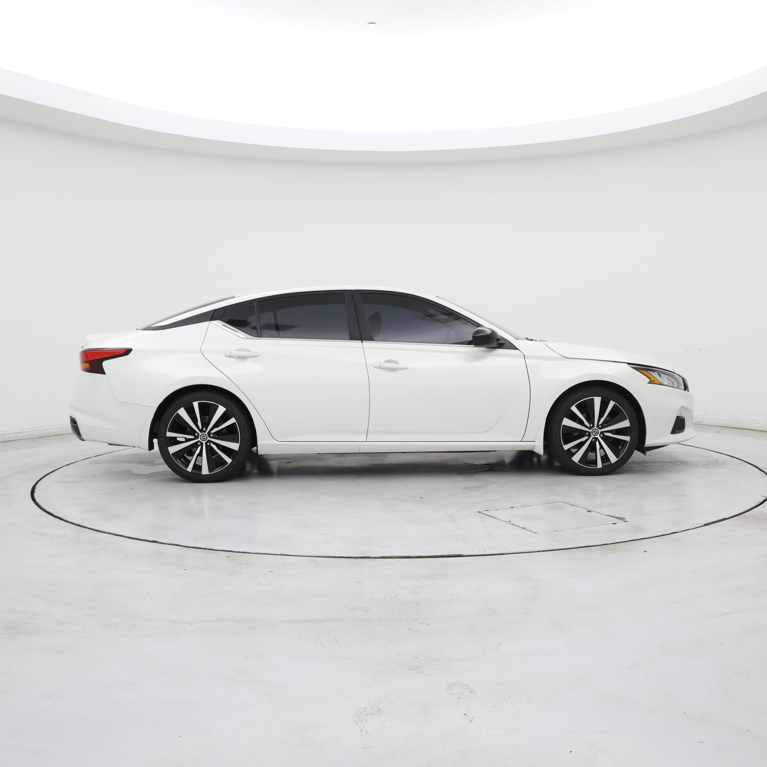Thumbnail: 2020 Nissan Altima - 7