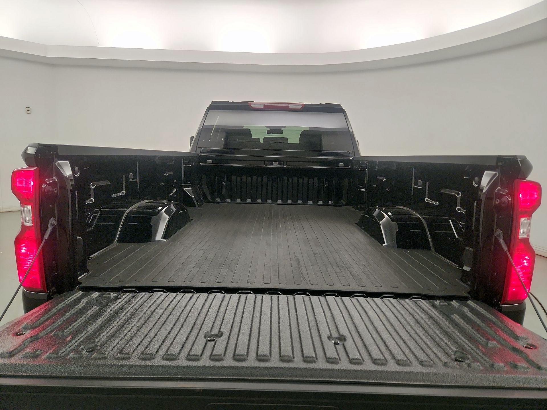 Thumbnail: 2025 Chevrolet Silverado 2500 - 20