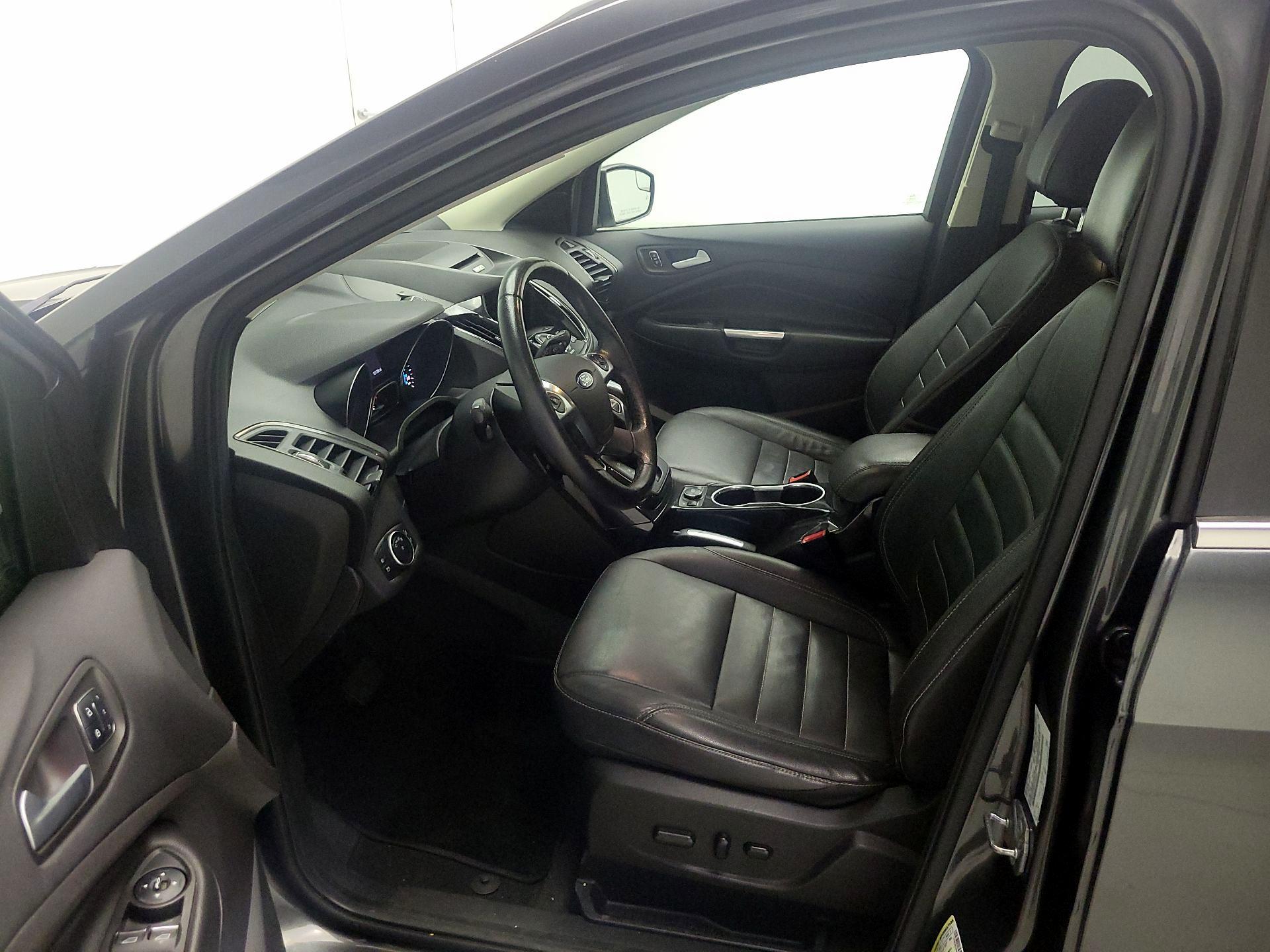 Thumbnail: 2016 Ford Escape - 11
