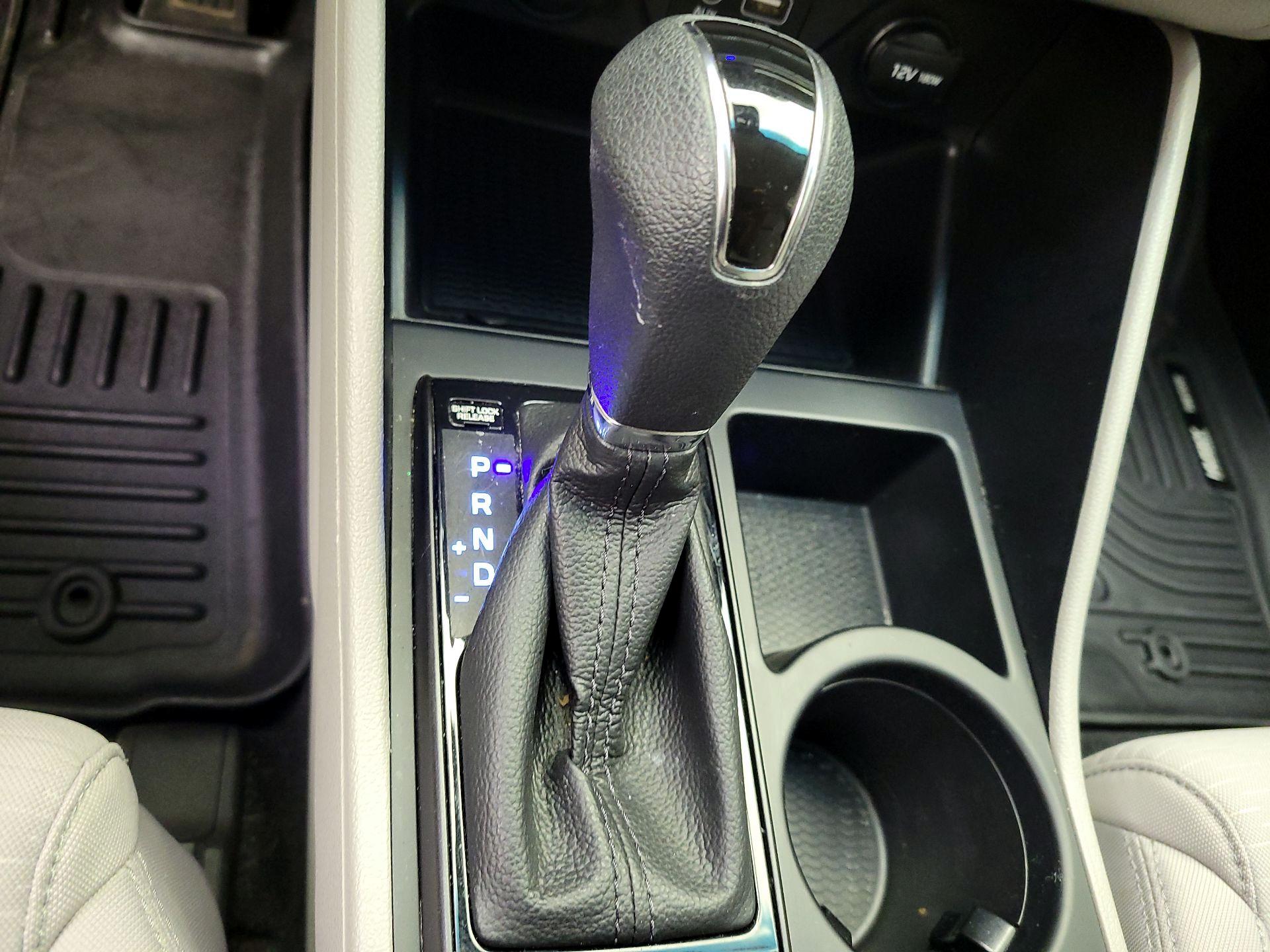 Thumbnail: 2021 Hyundai Tucson - 17