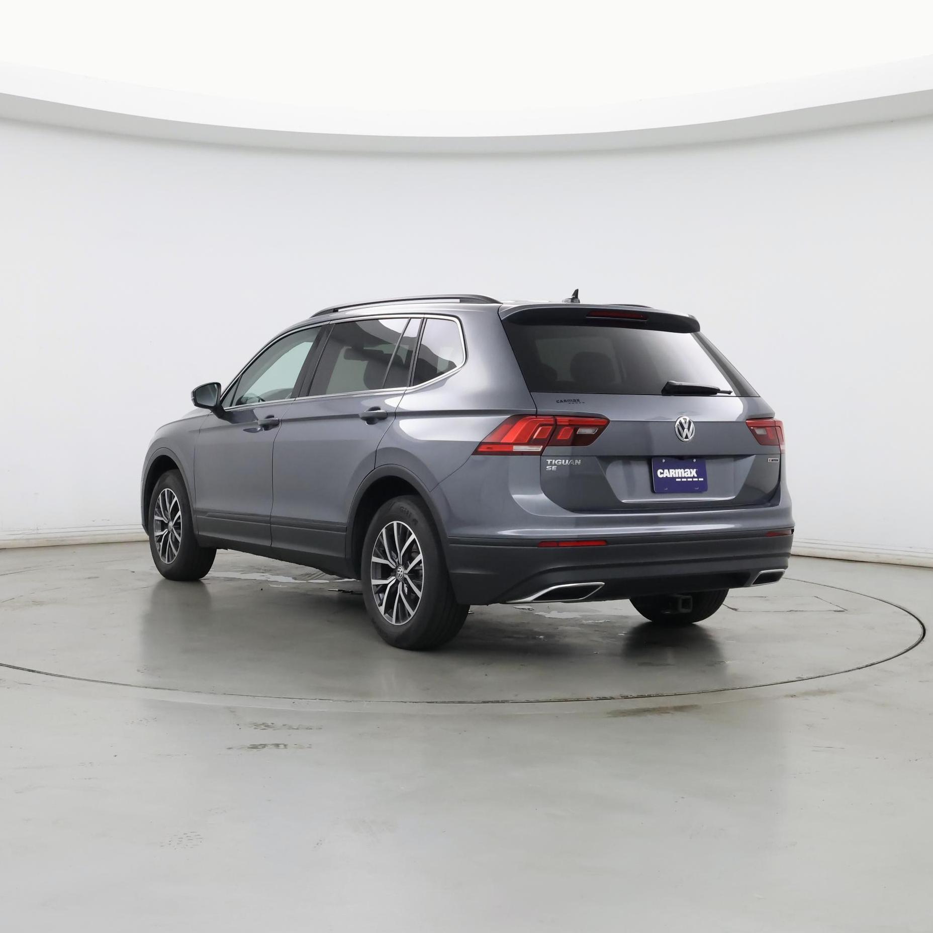 Thumbnail: 2019 Volkswagen Tiguan - 2