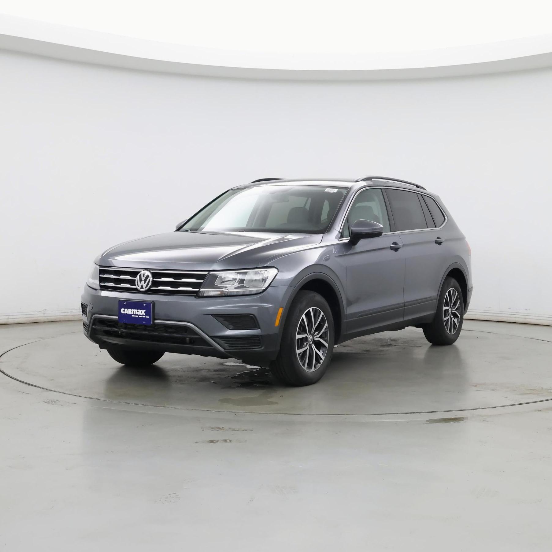 Thumbnail: 2019 Volkswagen Tiguan - 4
