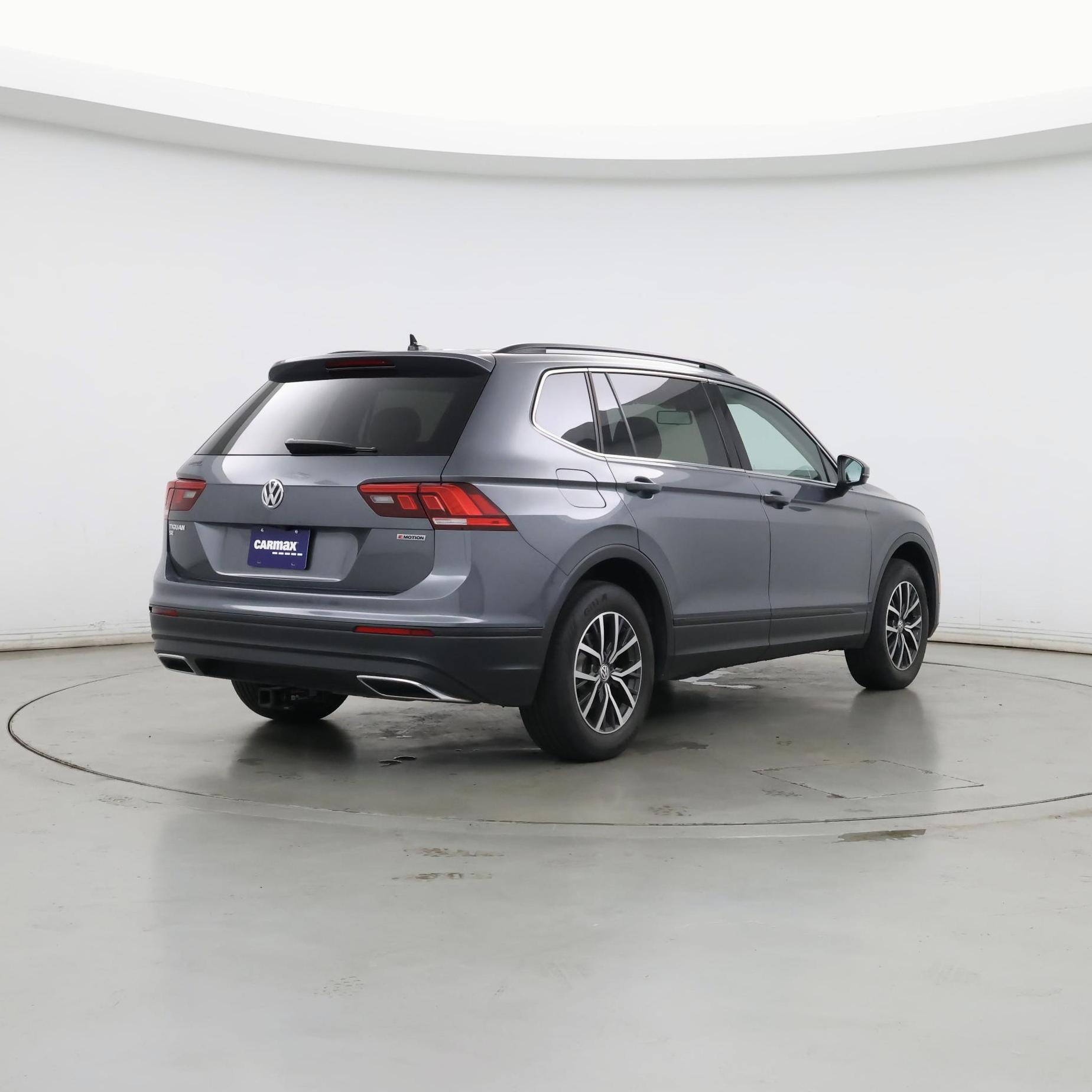 Thumbnail: 2019 Volkswagen Tiguan - 8