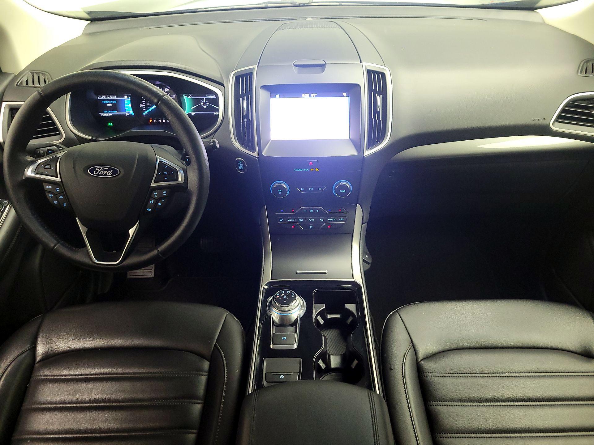 Thumbnail: 2019 Ford Edge - 9