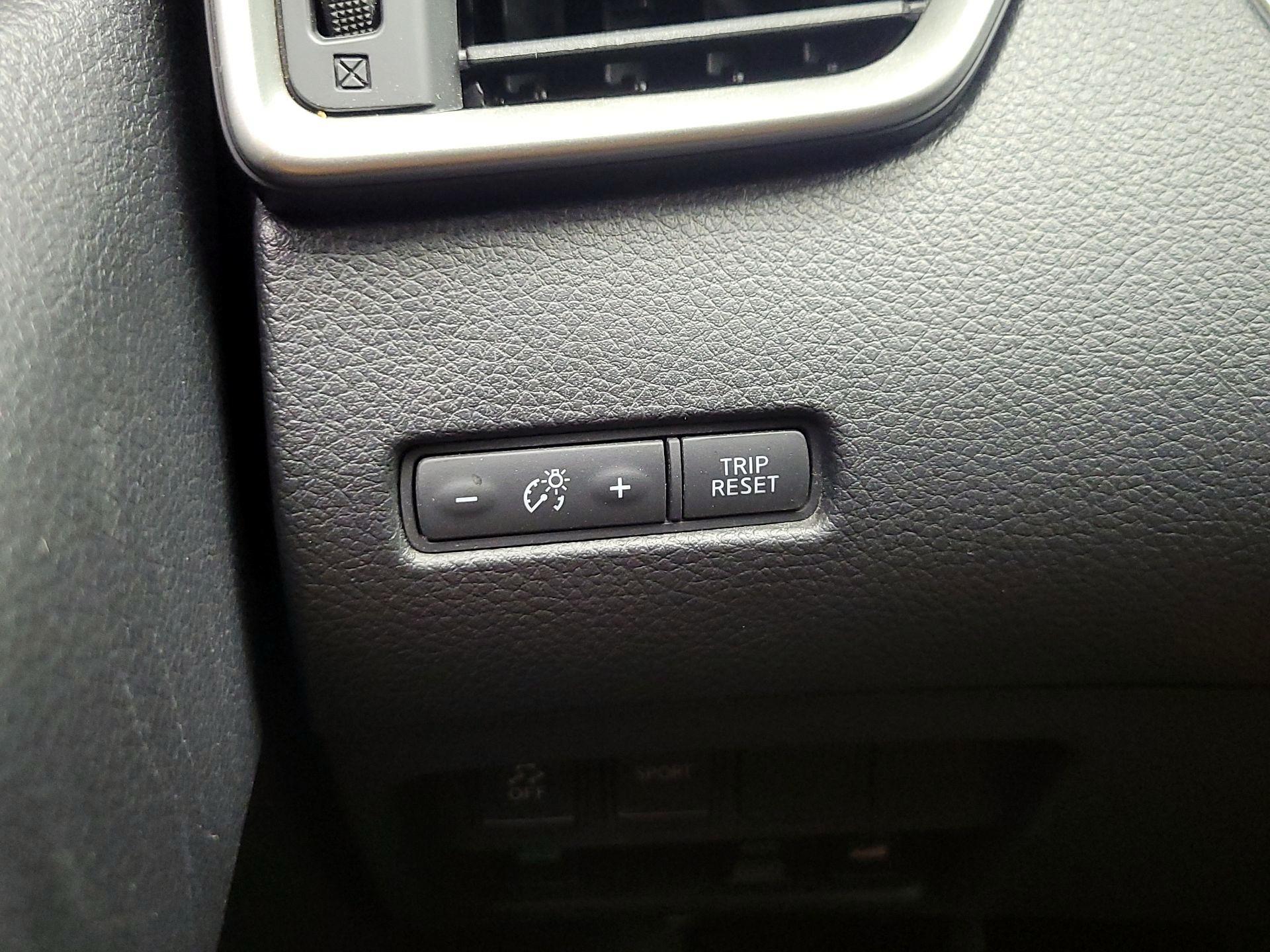 Thumbnail: 2016 Nissan Rogue - 13