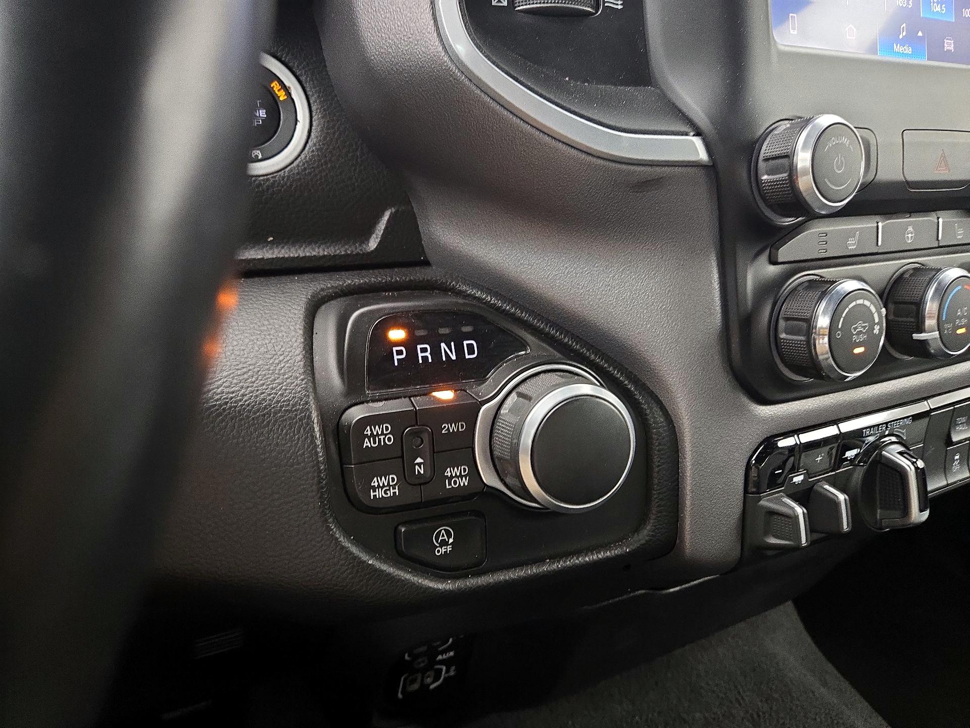 Thumbnail: 2023 RAM 1500 - 17