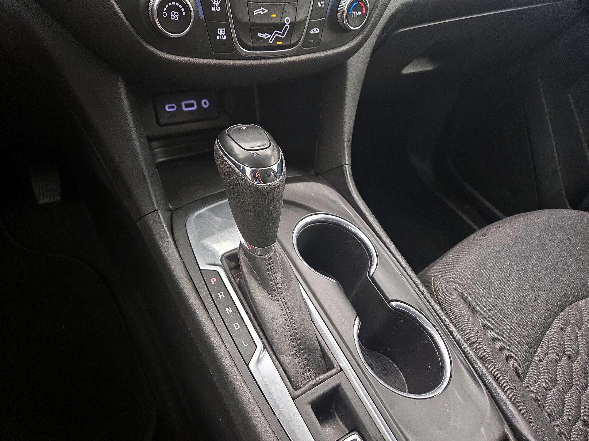 Thumbnail: 2020 Chevrolet Equinox - 17