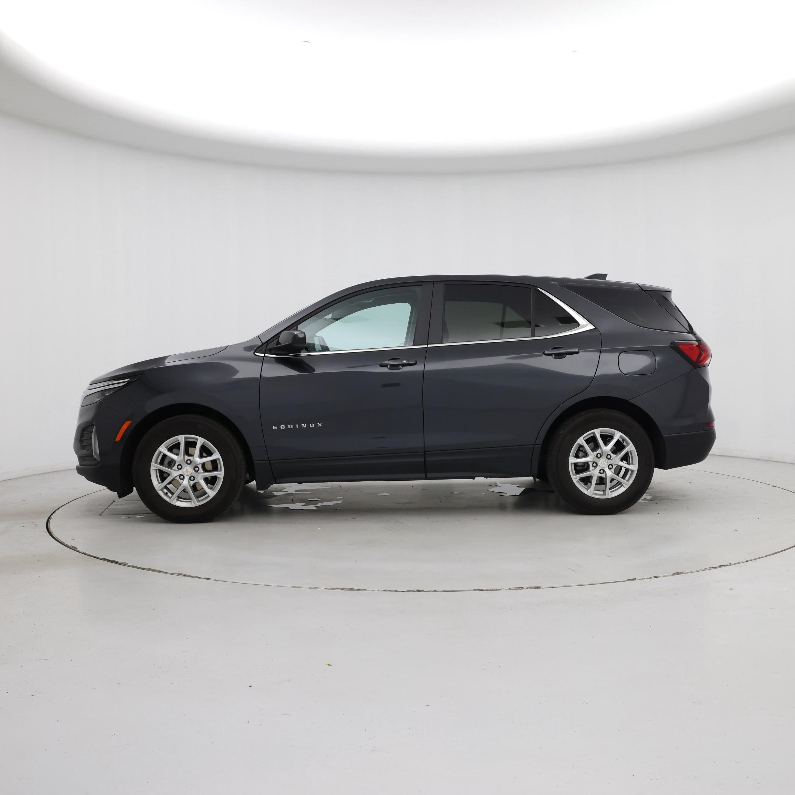 Thumbnail: 2023 Chevrolet Equinox - 3