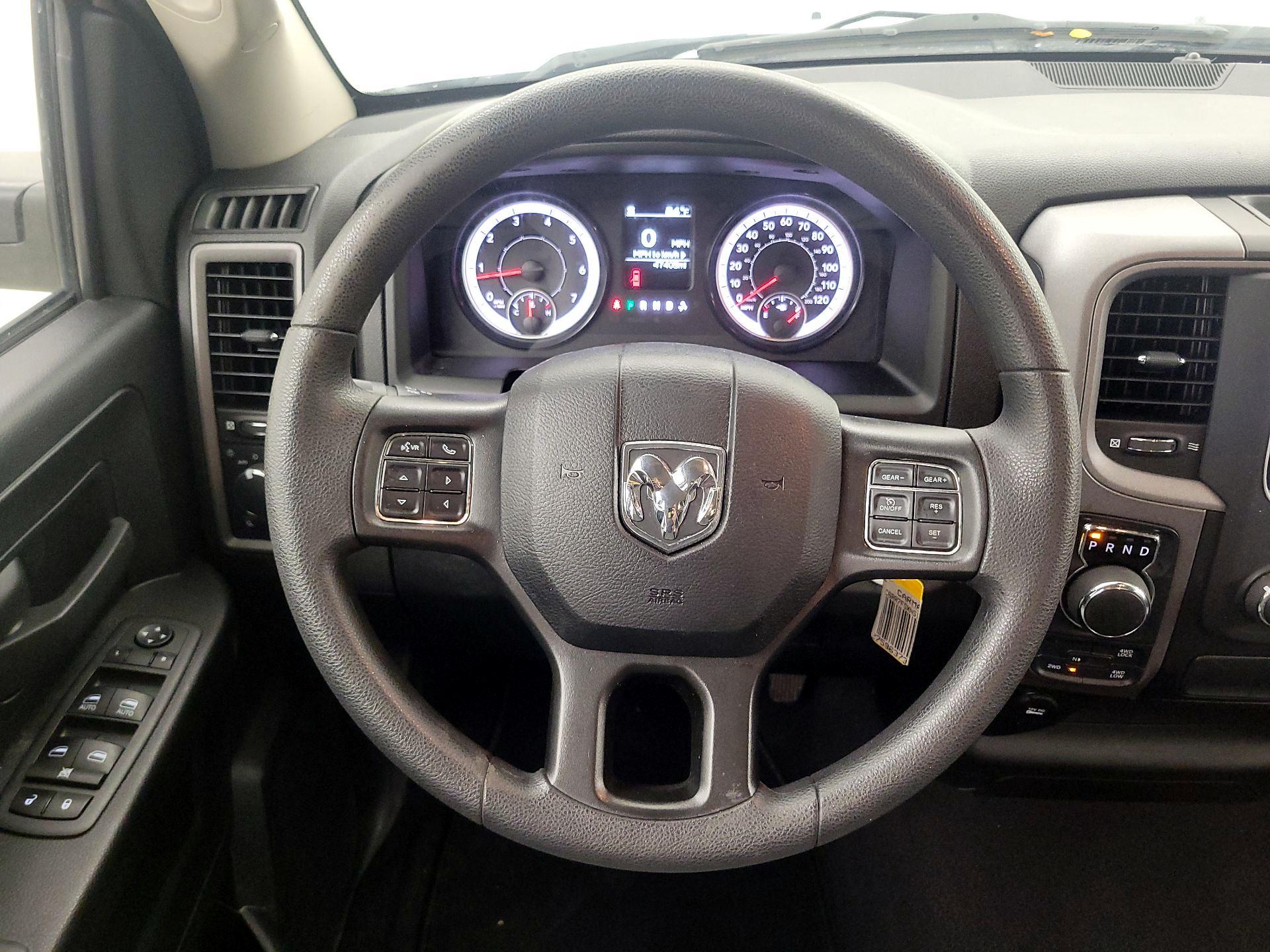 Thumbnail: 2022 RAM 1500 Classic - 10