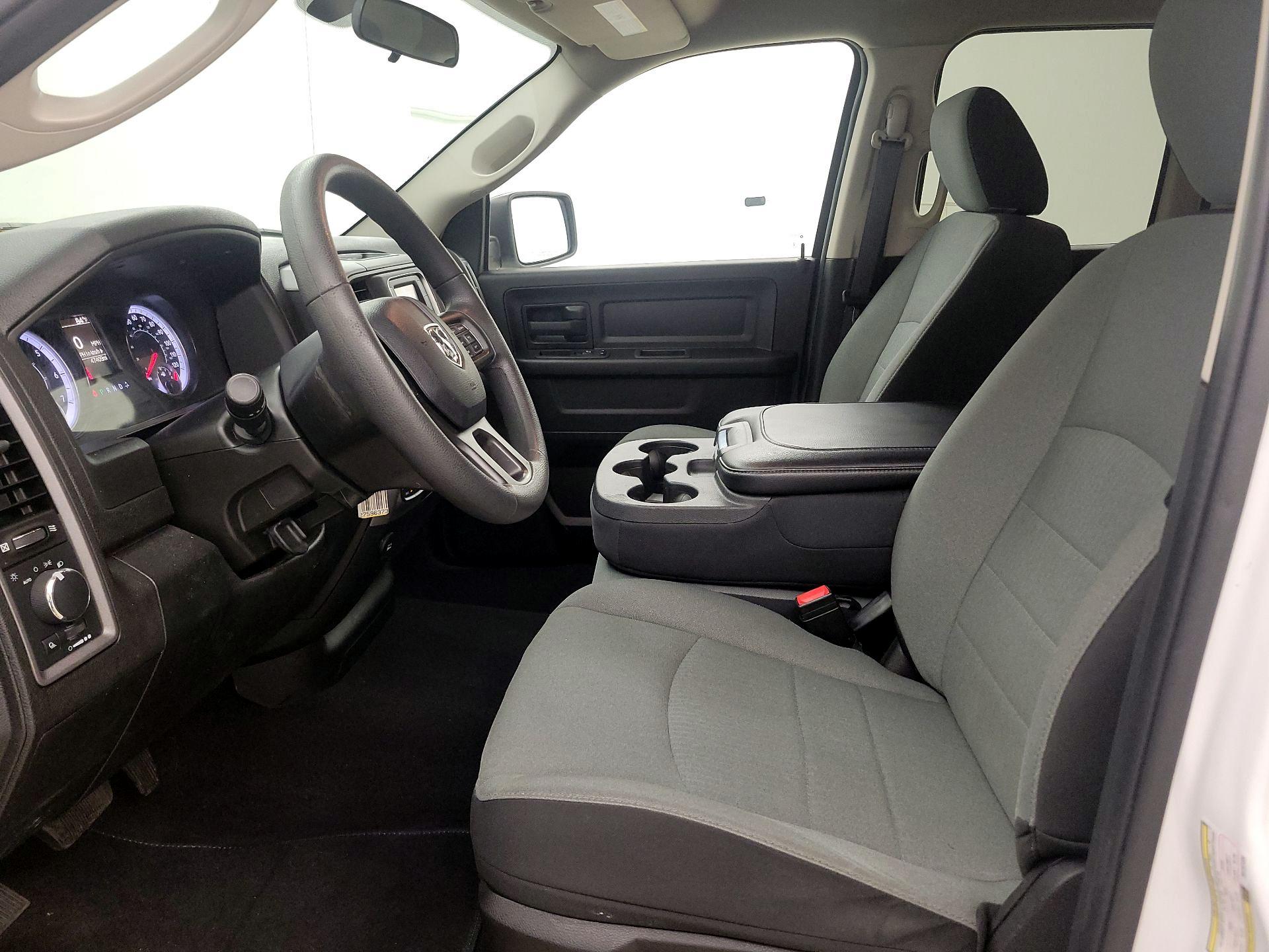 Thumbnail: 2022 RAM 1500 Classic - 11