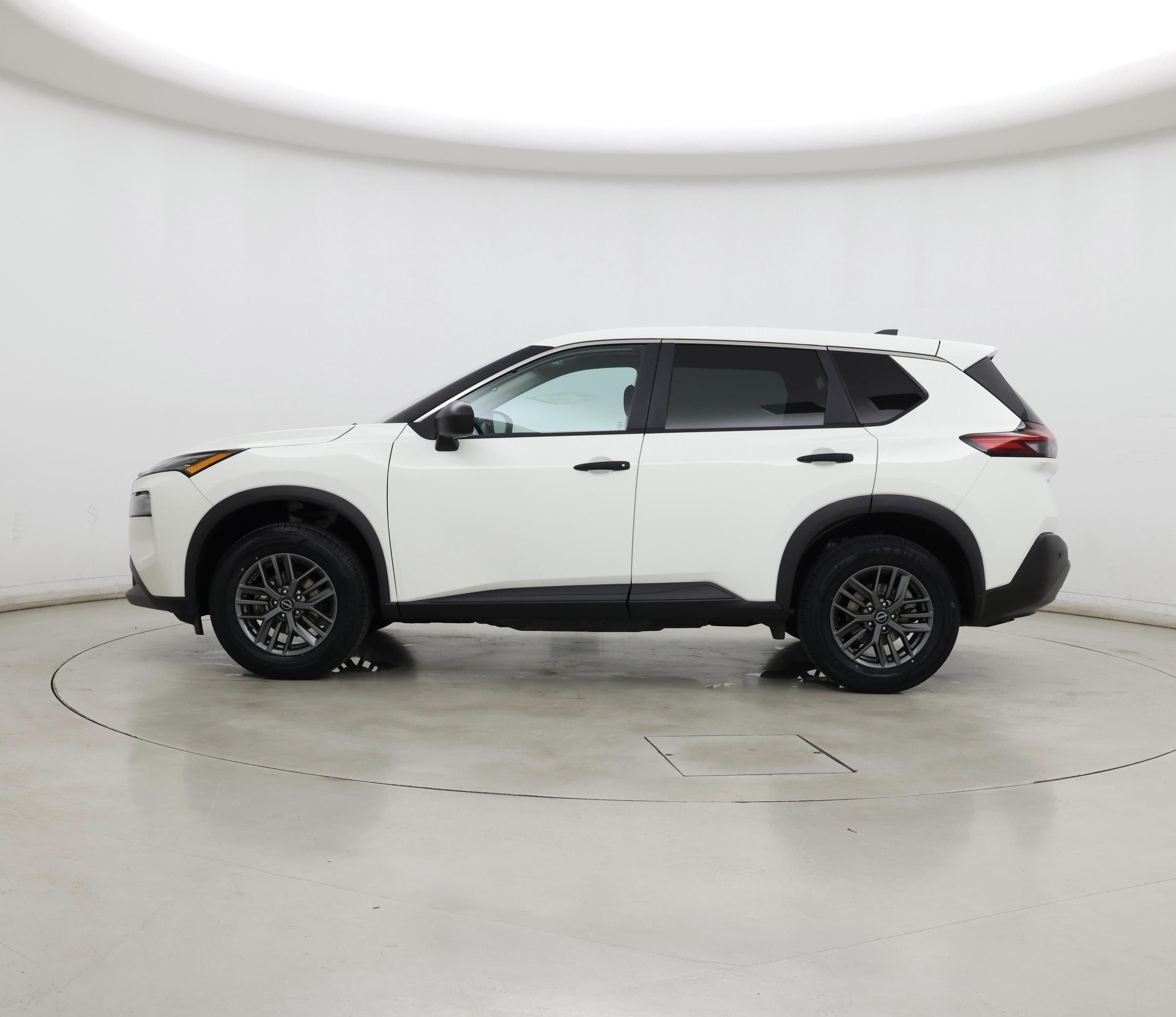 Thumbnail: 2022 Nissan Rogue - 3