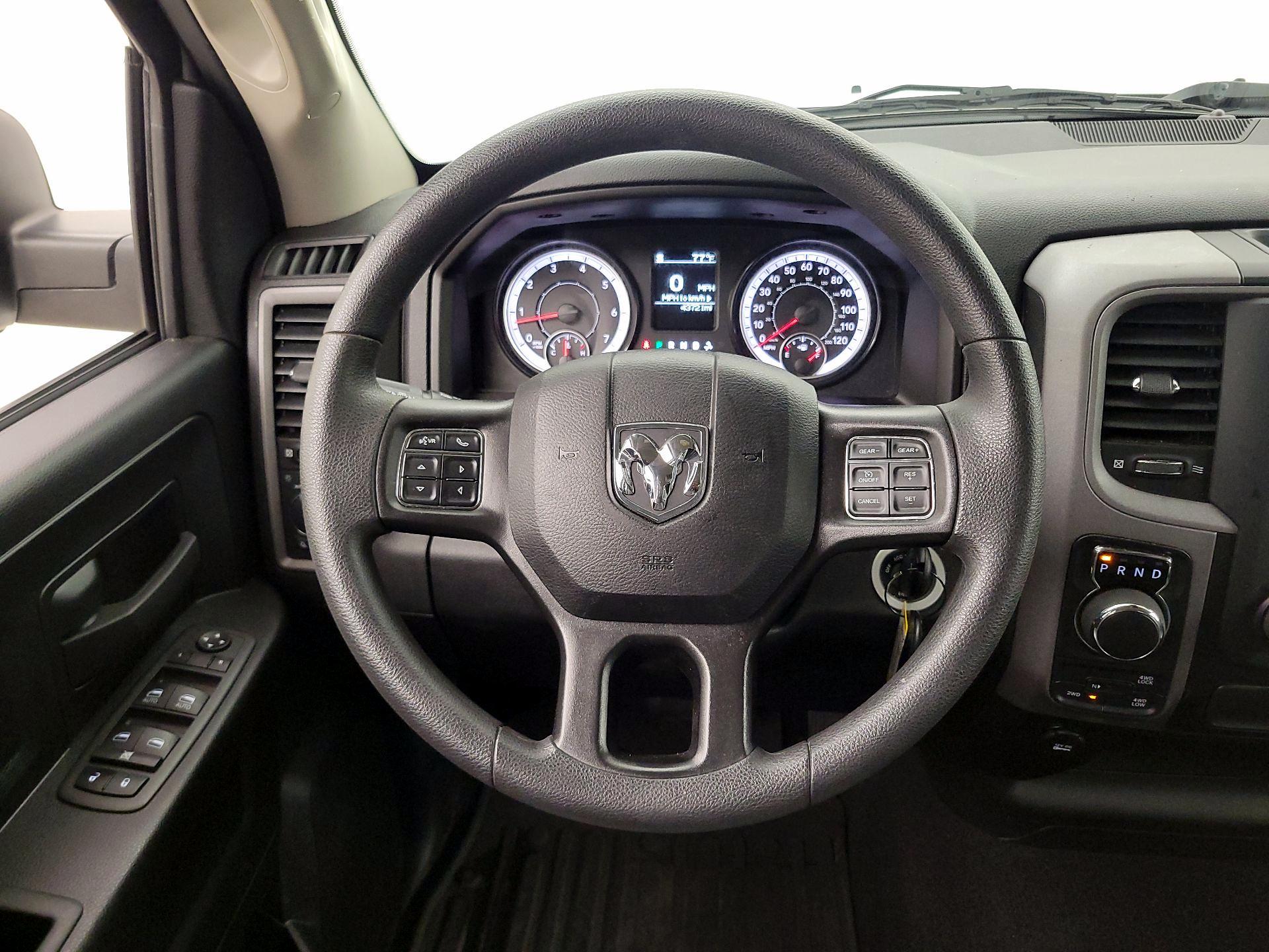 Thumbnail: 2023 RAM 1500 Classic - 10