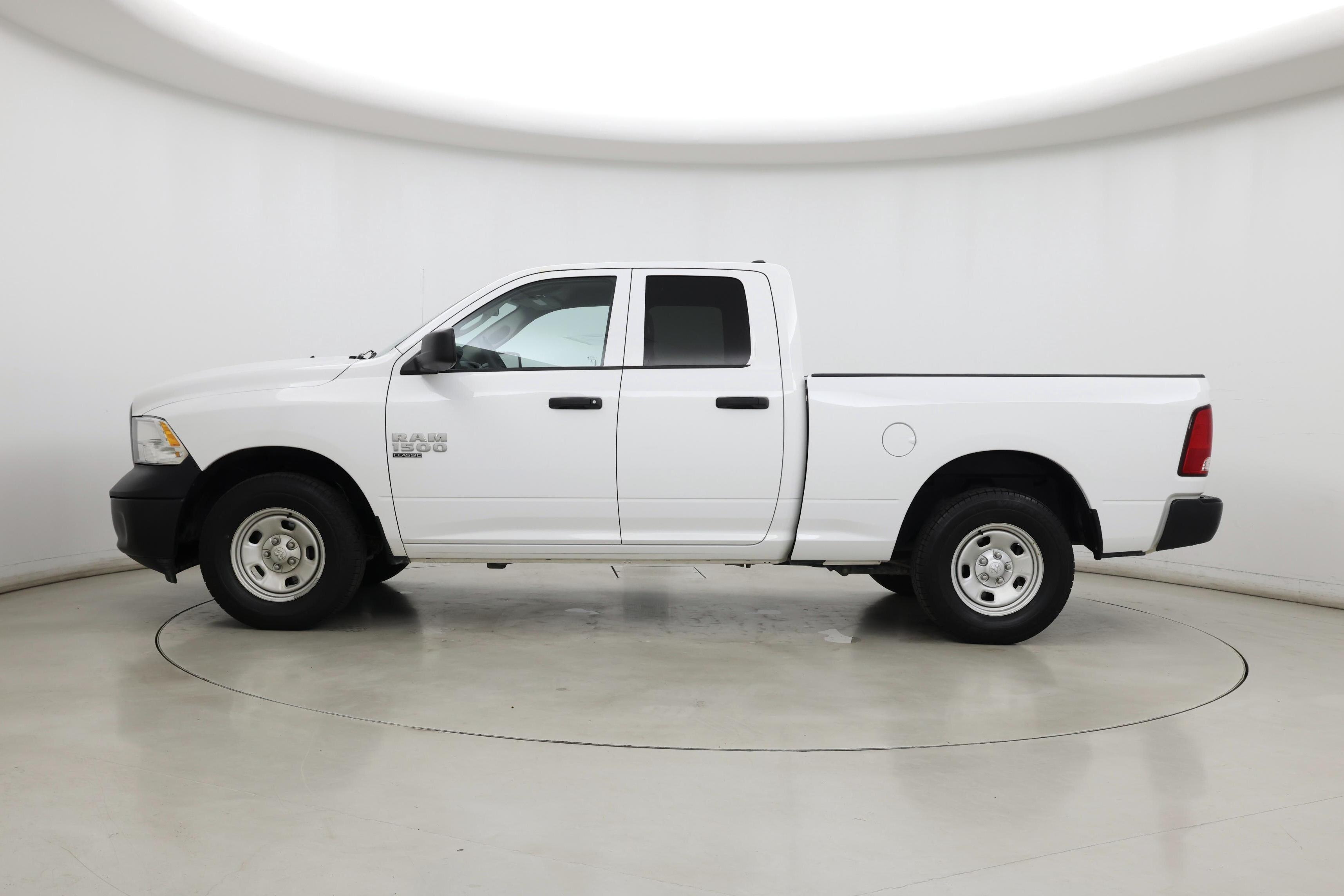 Thumbnail: 2023 RAM 1500 Classic - 3