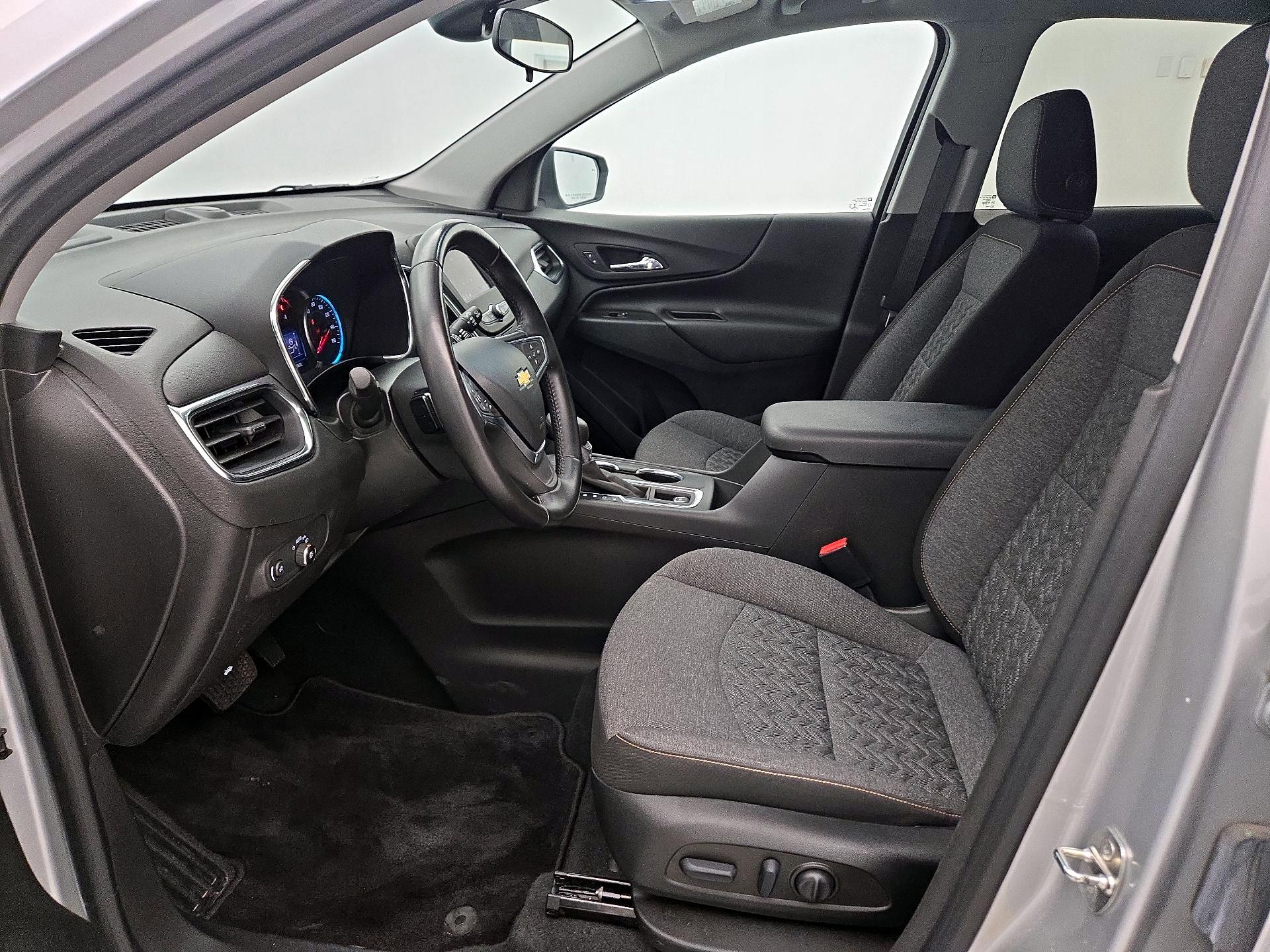 Thumbnail: 2022 Chevrolet Equinox - 11