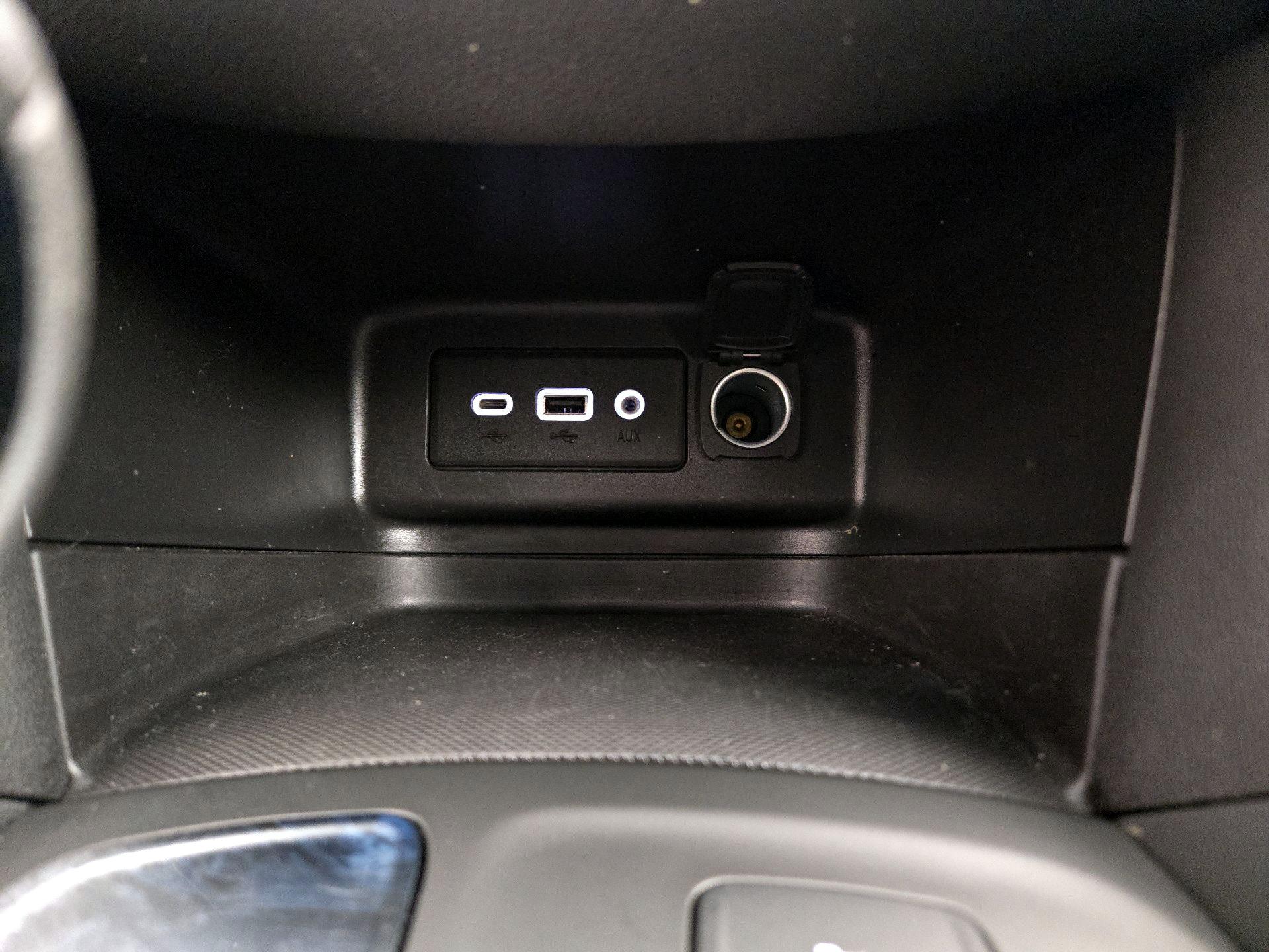 Thumbnail: 2022 Chevrolet Equinox - 18