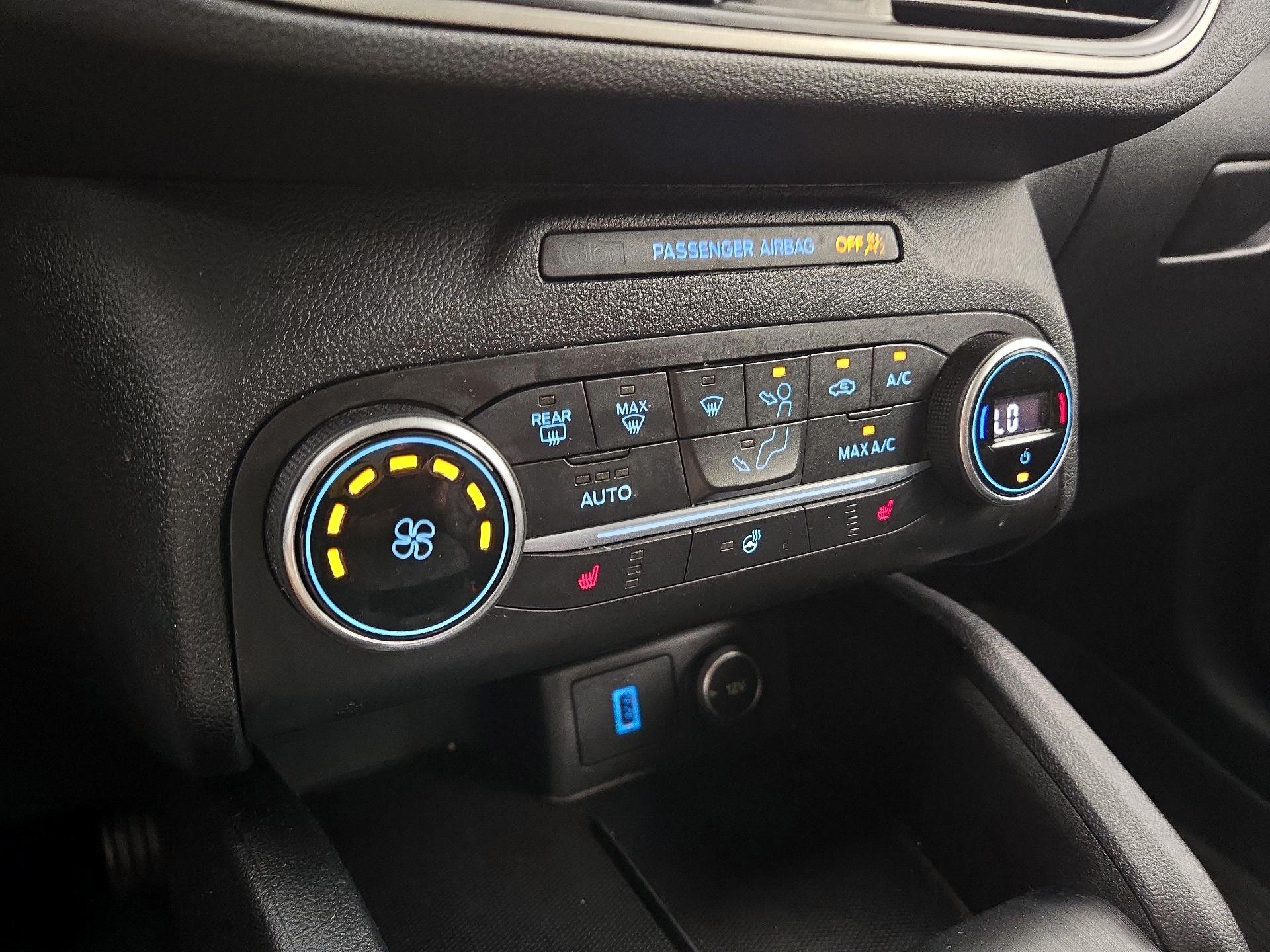 Thumbnail: 2020 Ford Escape - 16