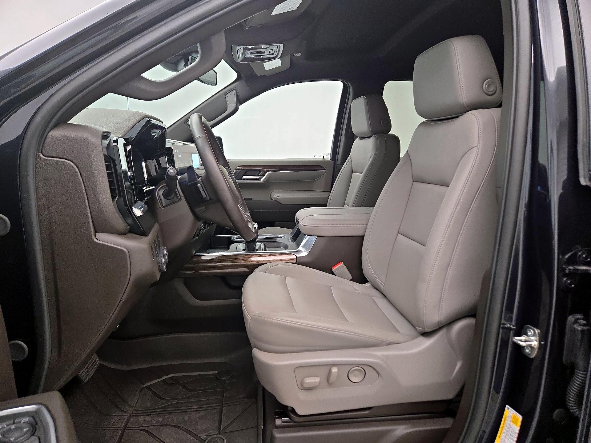 Thumbnail: 2024 Chevrolet Silverado 1500 - 11
