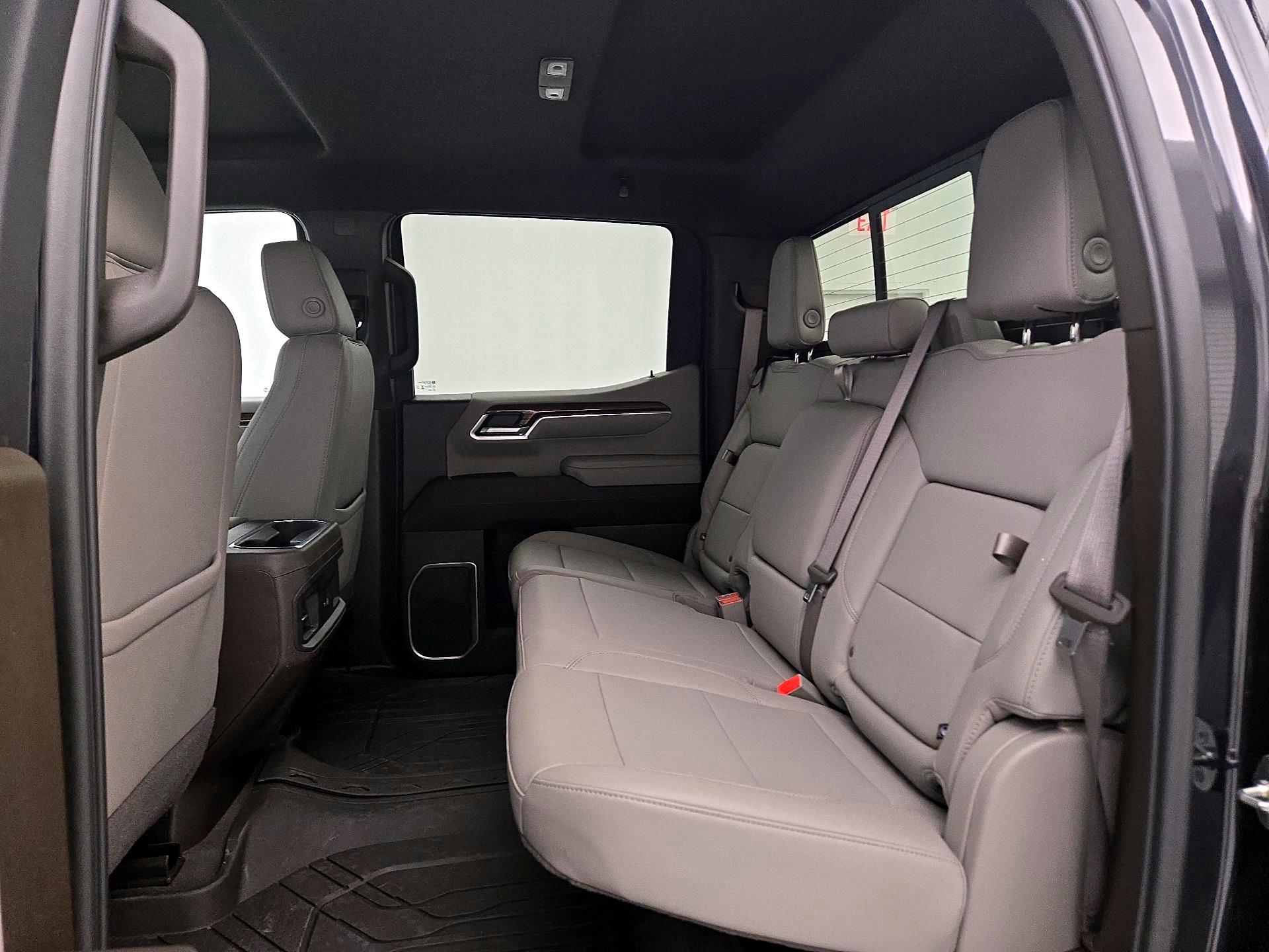 Thumbnail: 2024 Chevrolet Silverado 1500 - 19